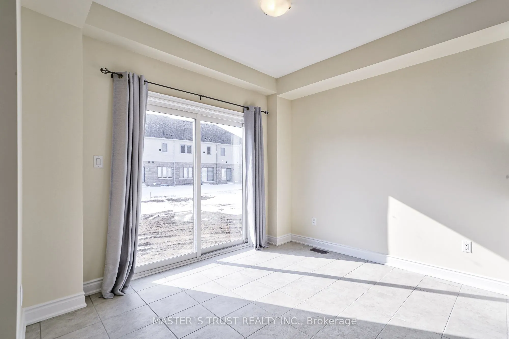 126 Lorne Thomas Place