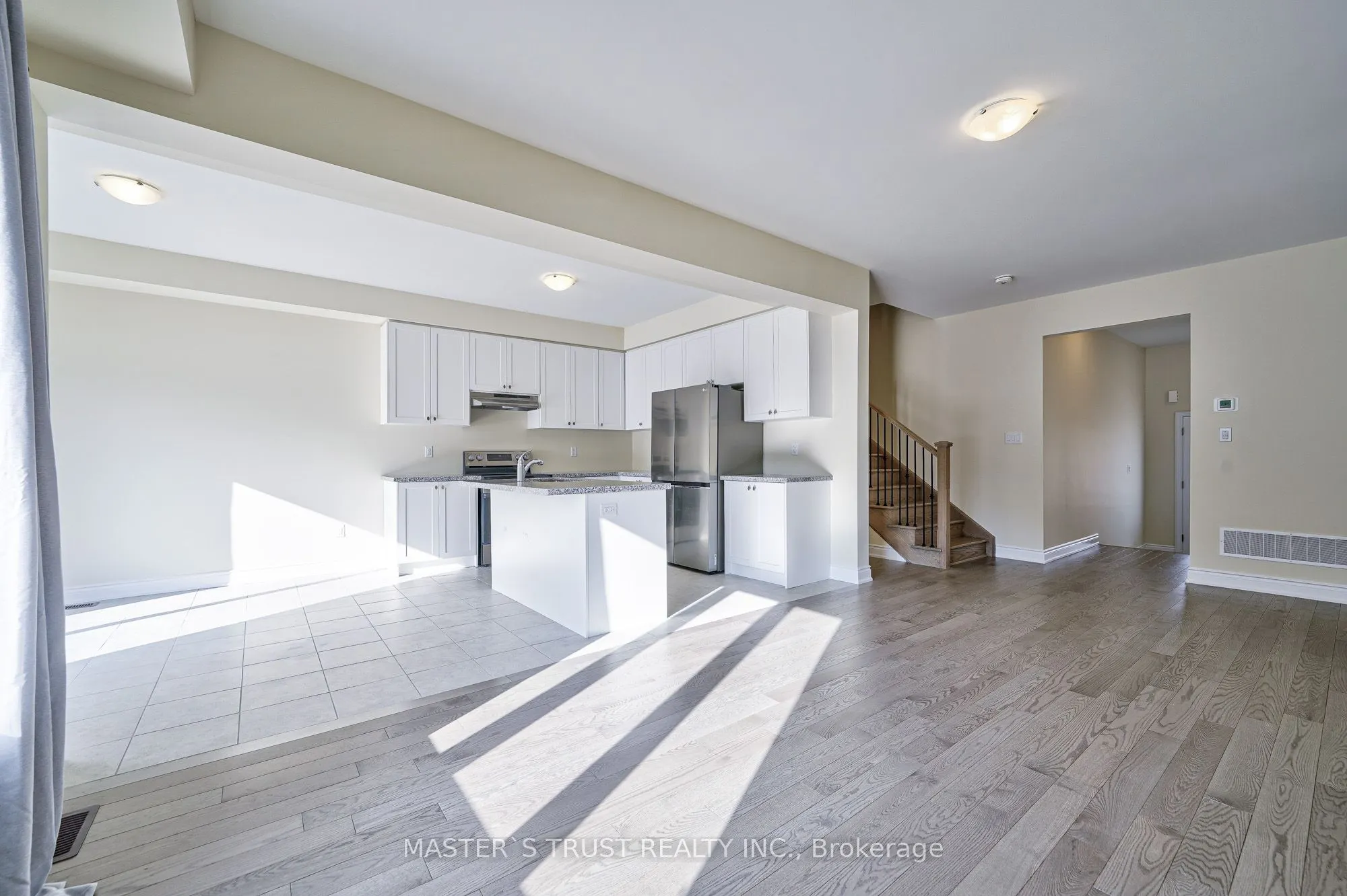 126 Lorne Thomas Place