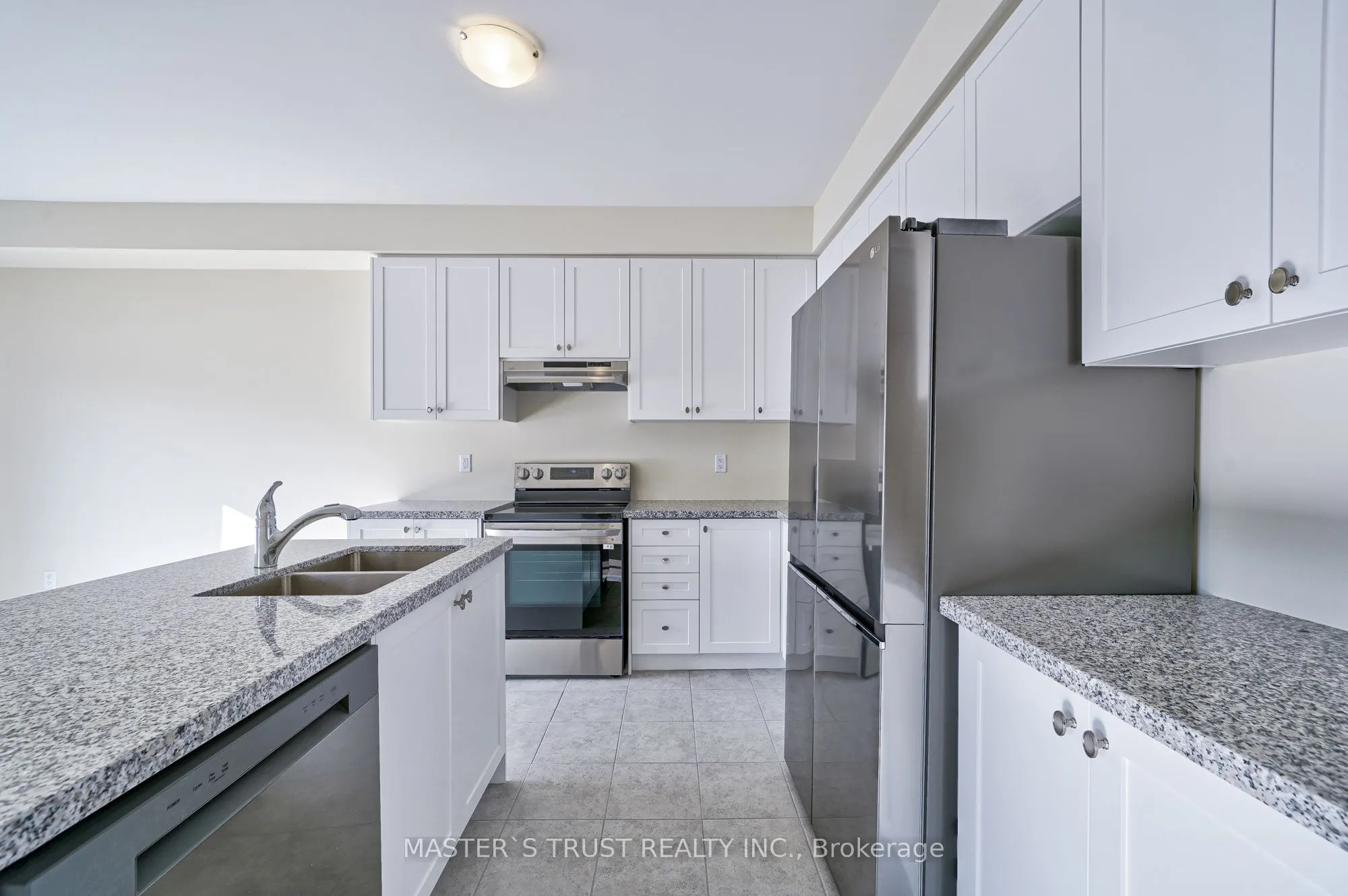 126 Lorne Thomas Place