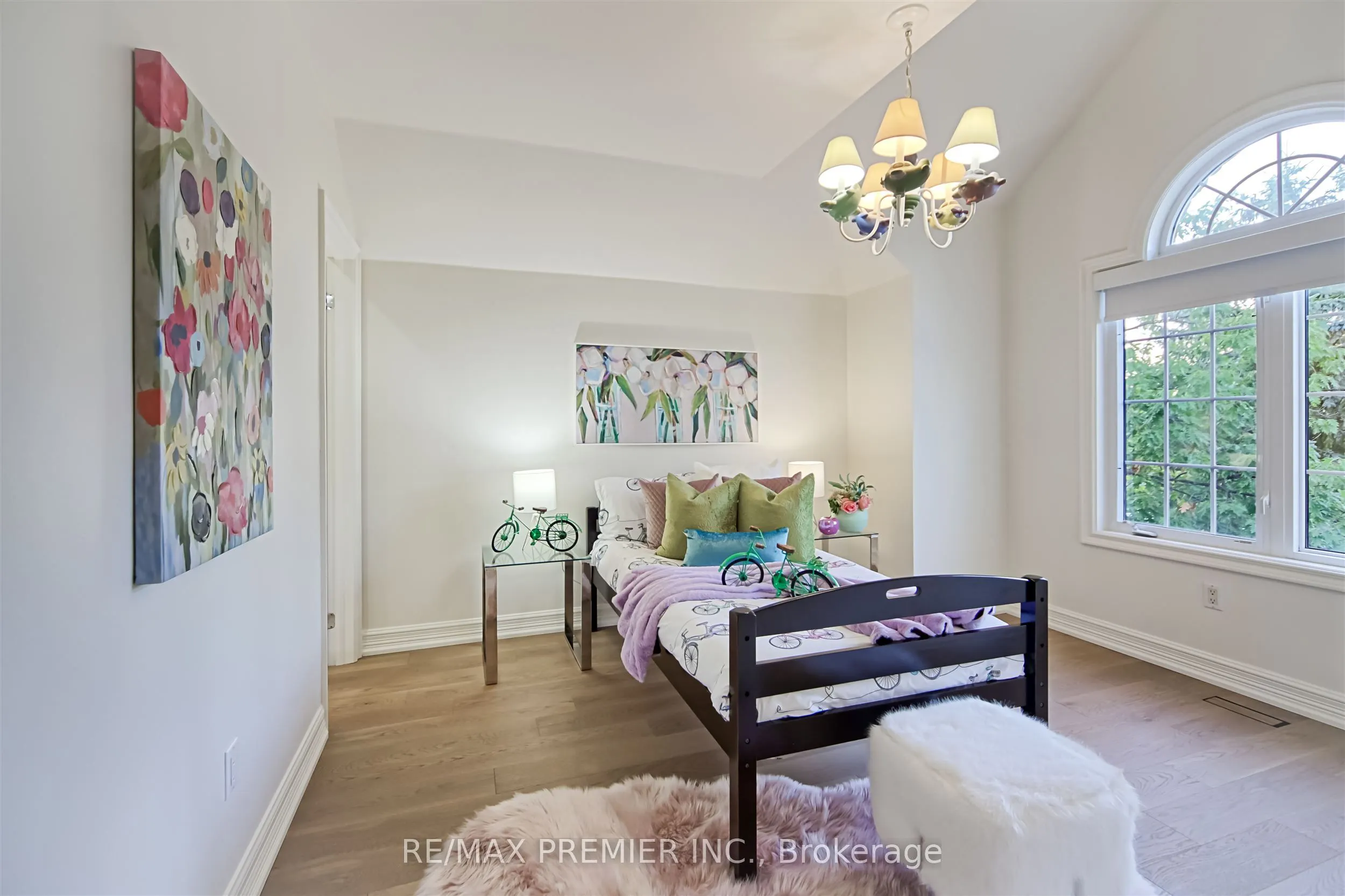 115 Southlawn Drive