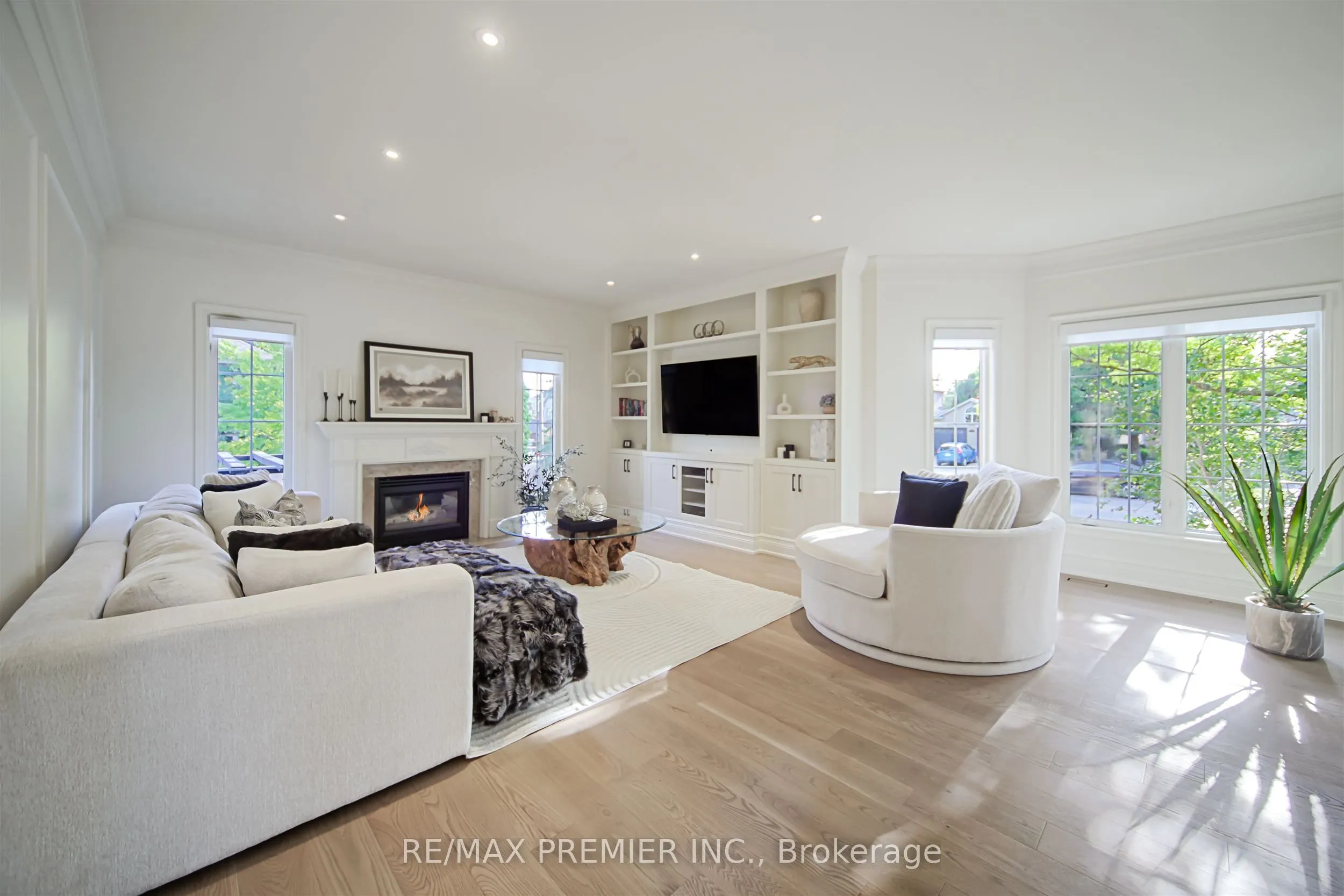 115 Southlawn Drive