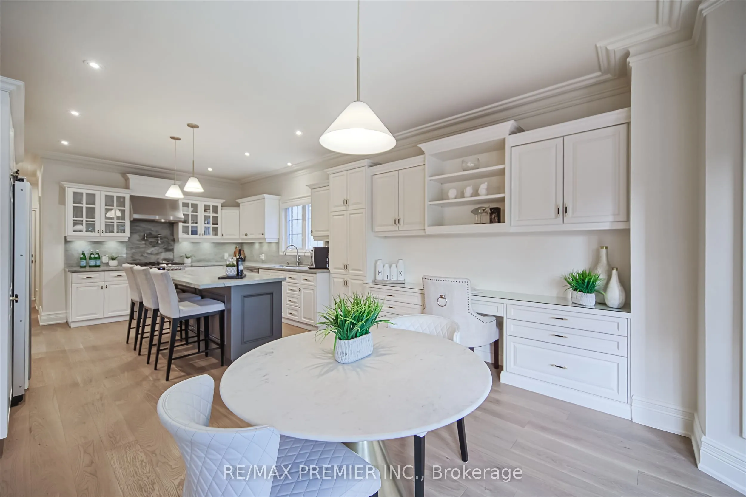 115 Southlawn Drive