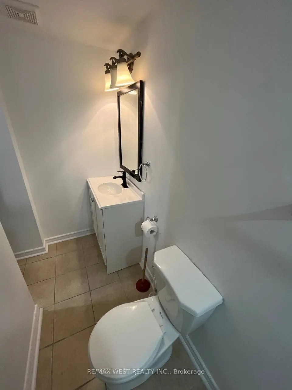 157 Hollywood Hill Circle, #Lower