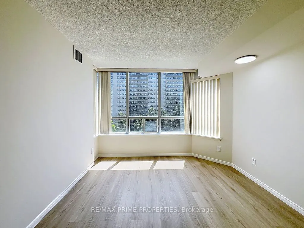 91 Townsgate Drive, #608