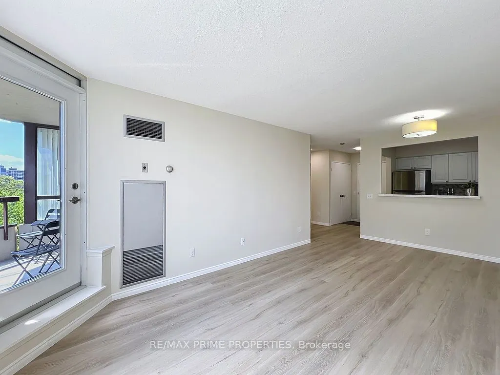 91 Townsgate Drive, #608