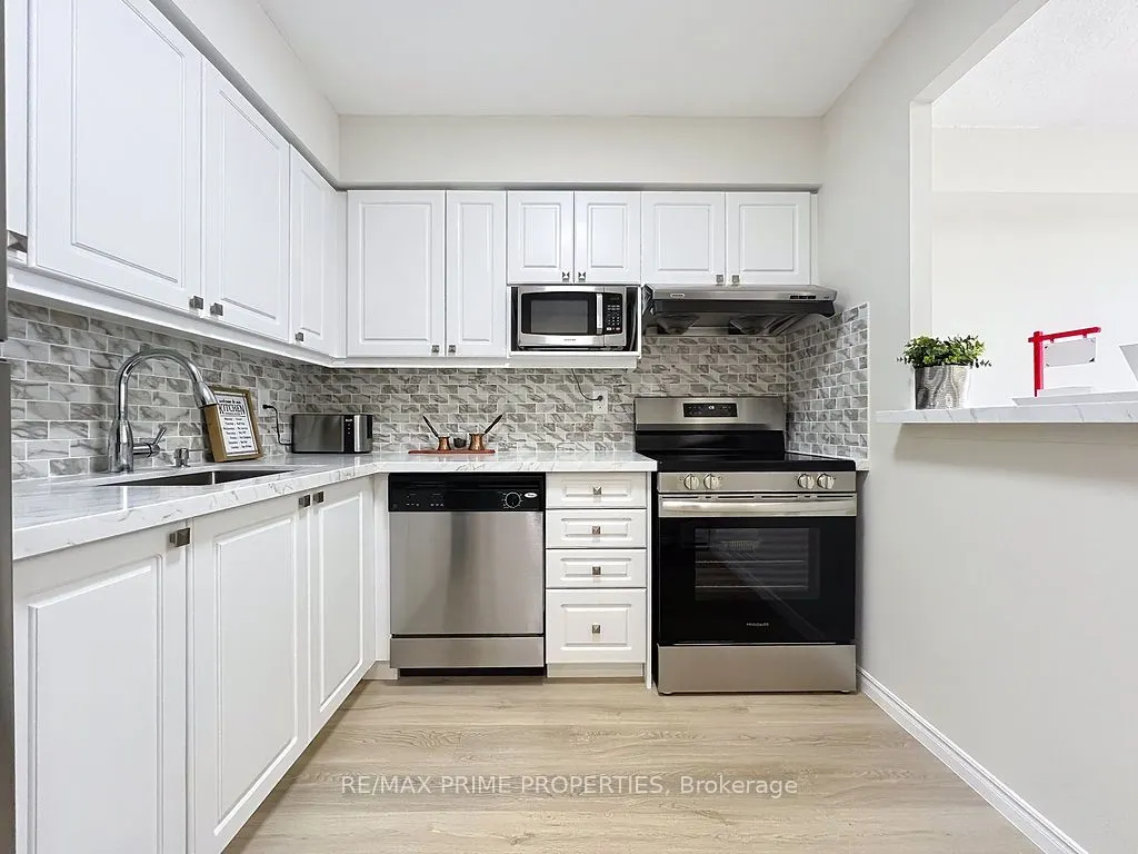 91 Townsgate Drive, #608