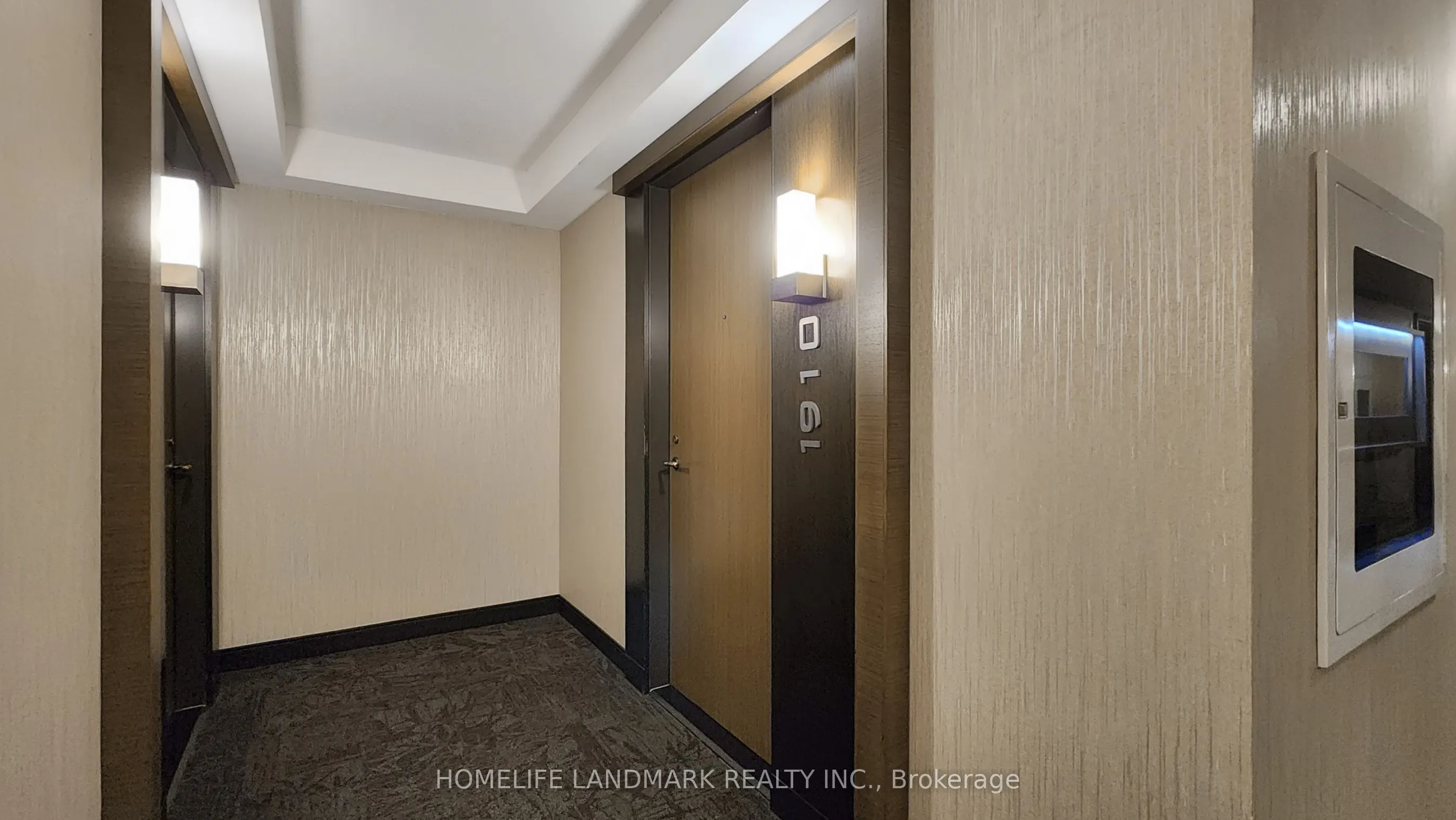 1 Uptown Drive, #1910