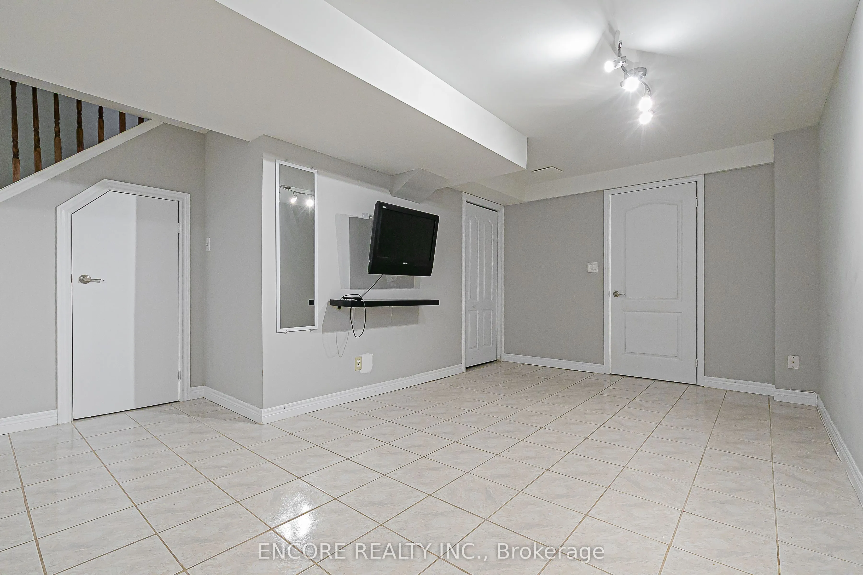 252 Forest Run Boulevard