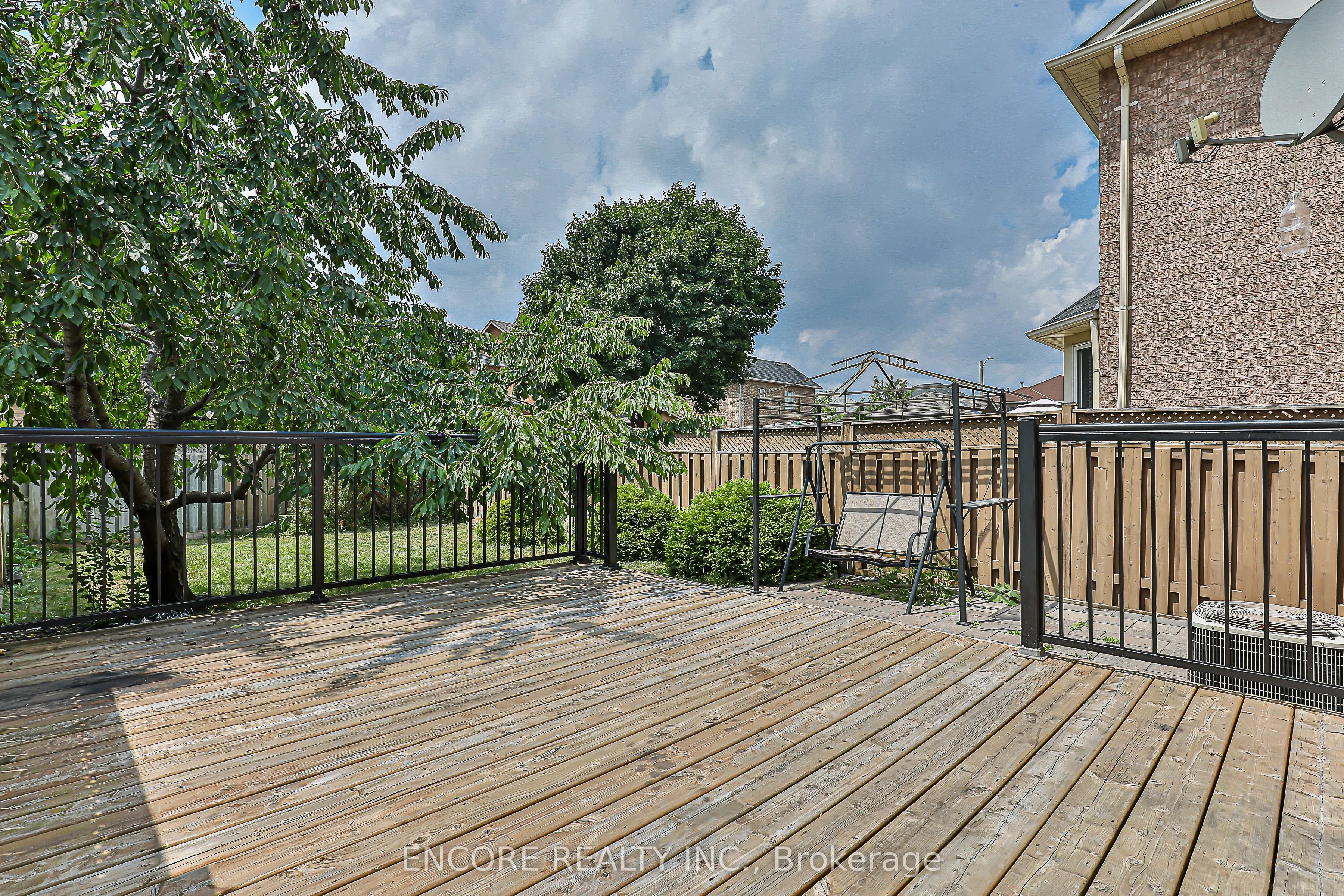 252 Forest Run Boulevard