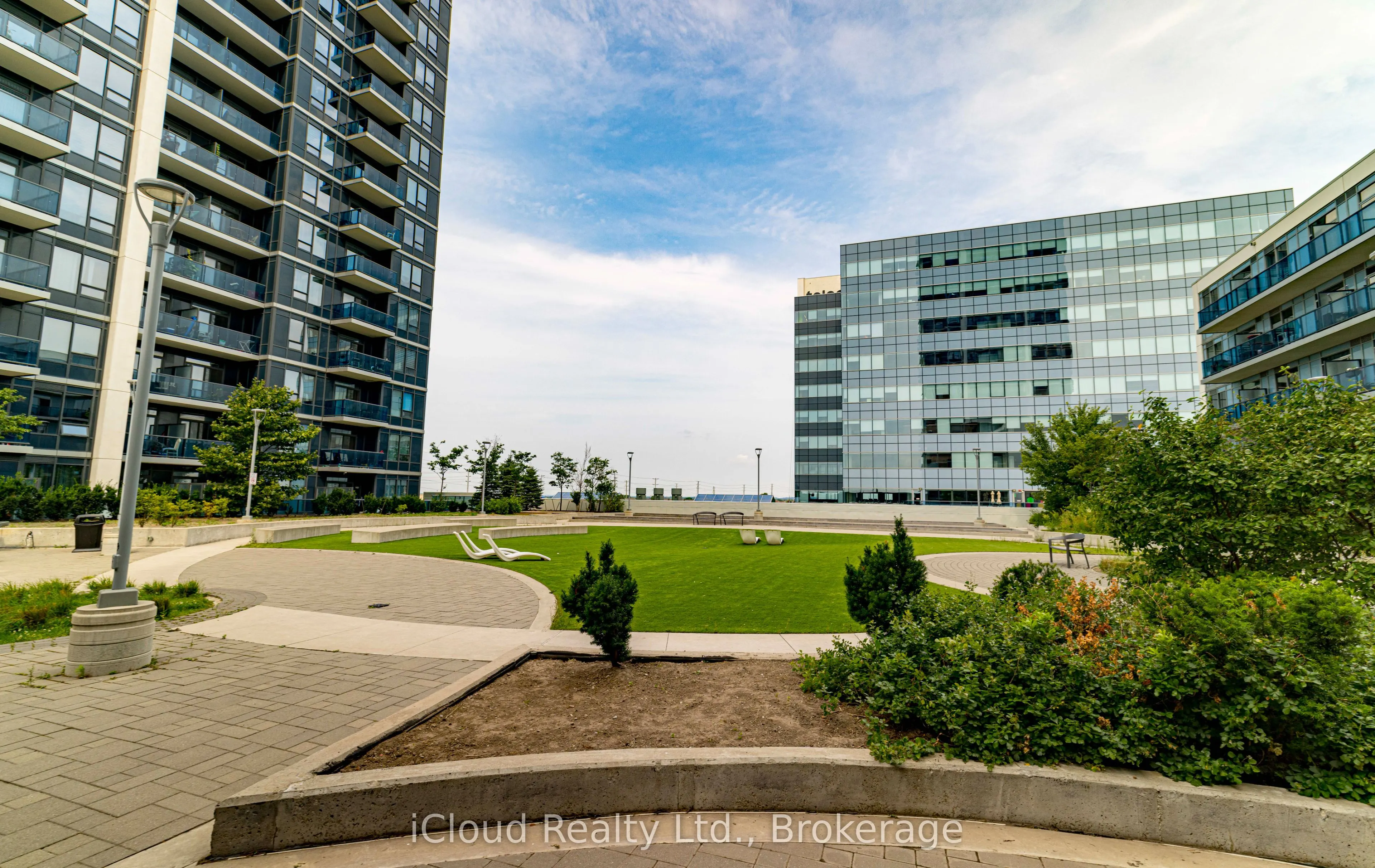 3600 Highway 7 Road, #3208