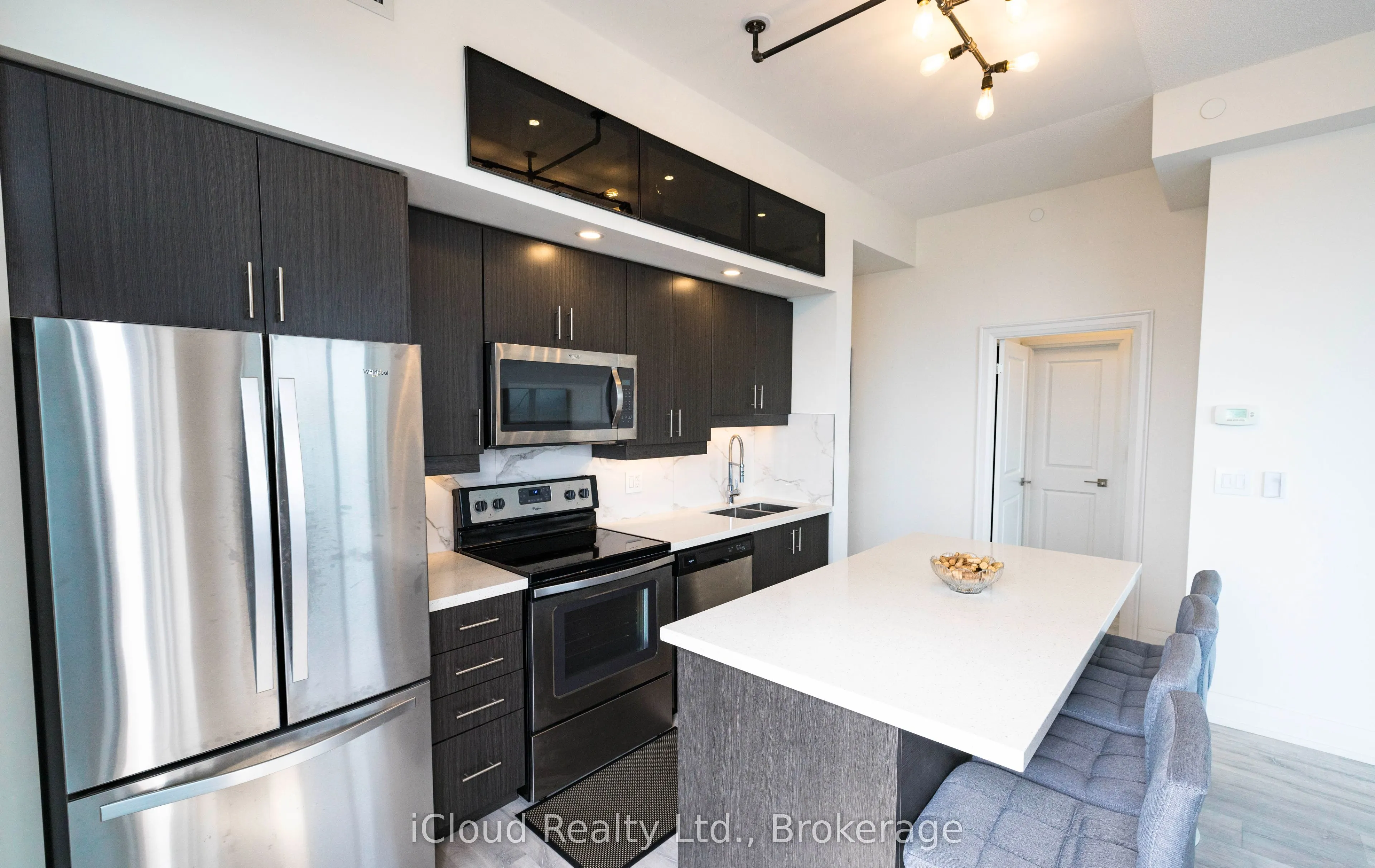 3600 Highway 7 Road, #3208
