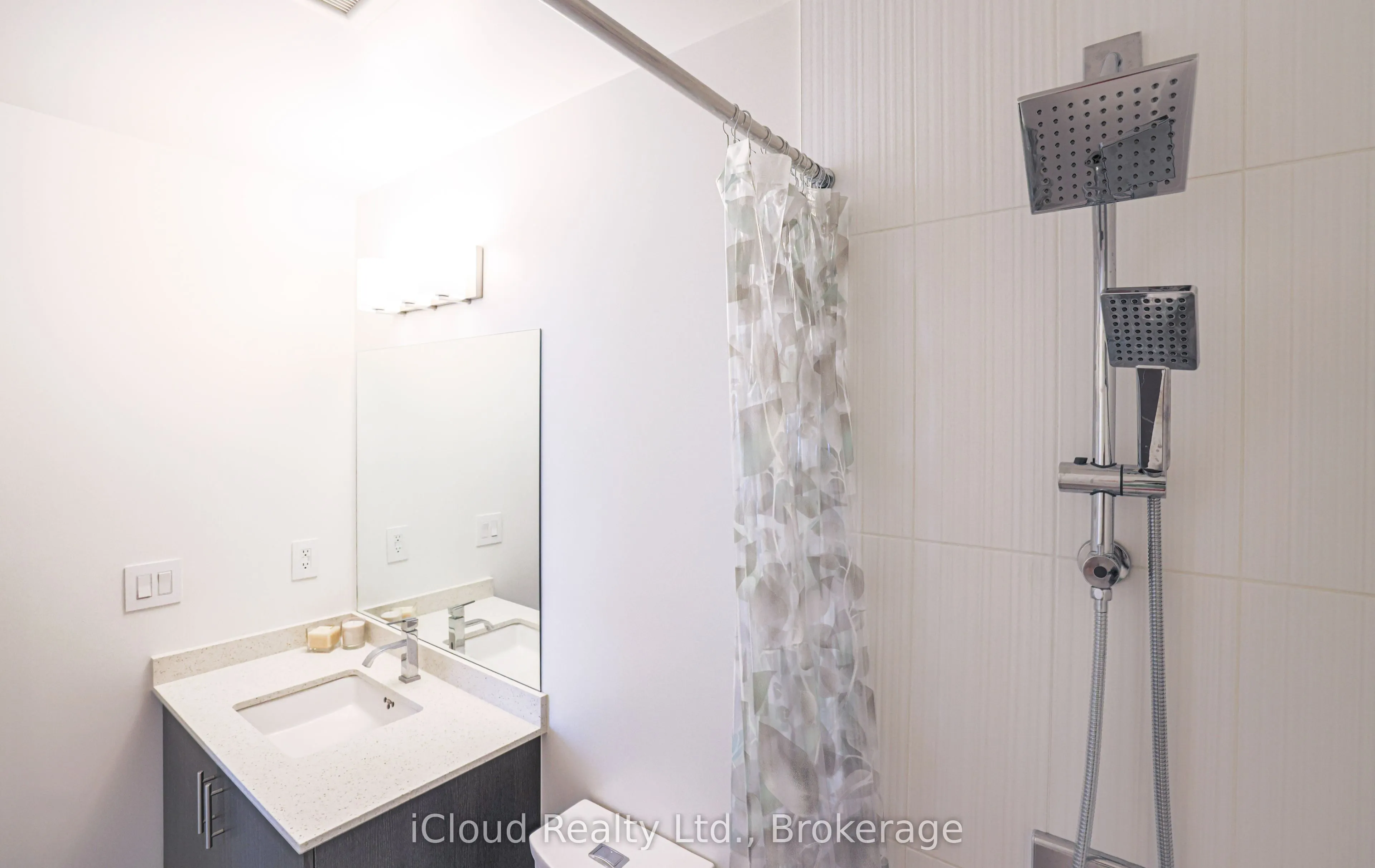 3600 Highway 7 Road, #3208