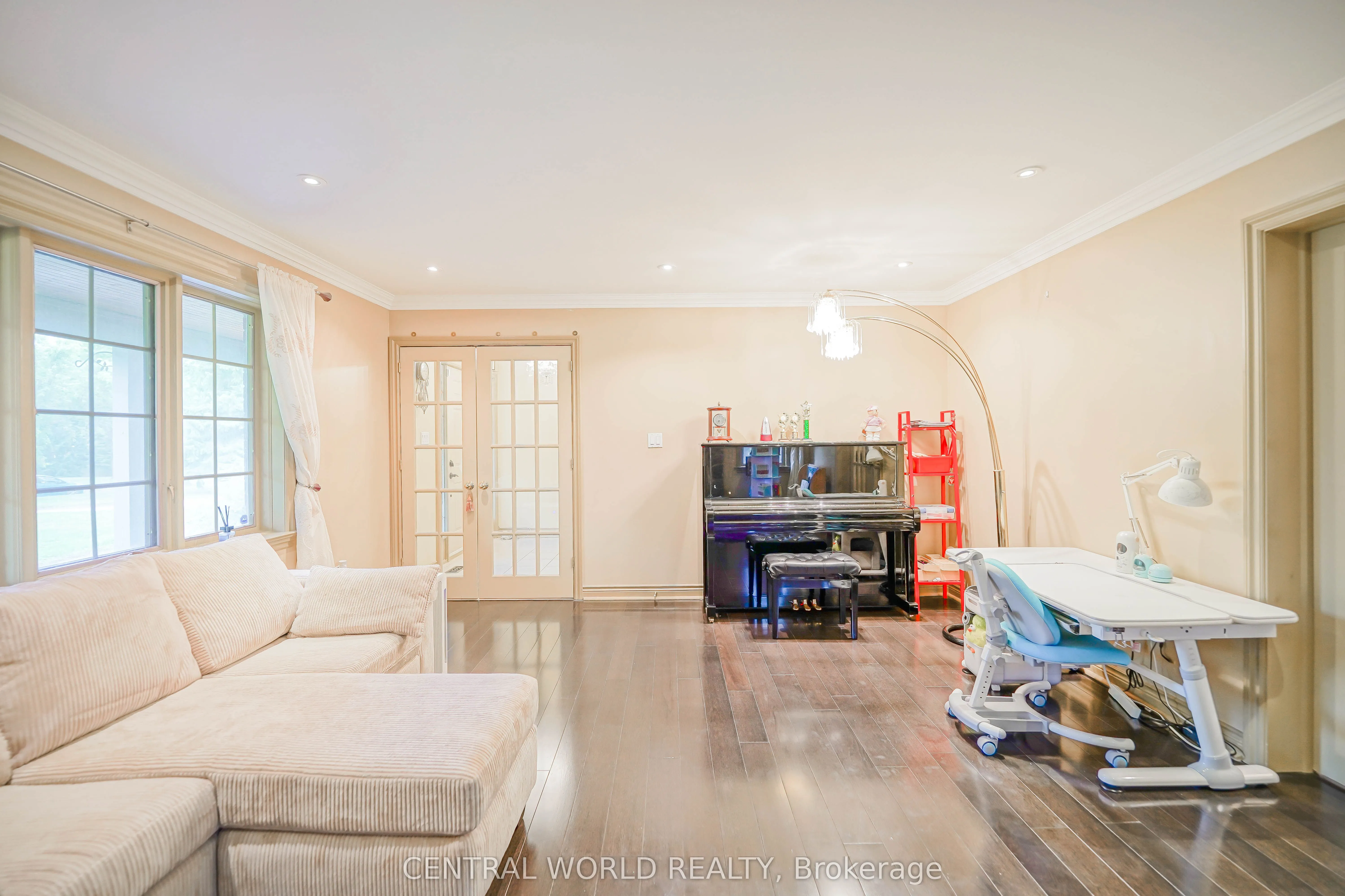 54 Ridgewood Drive