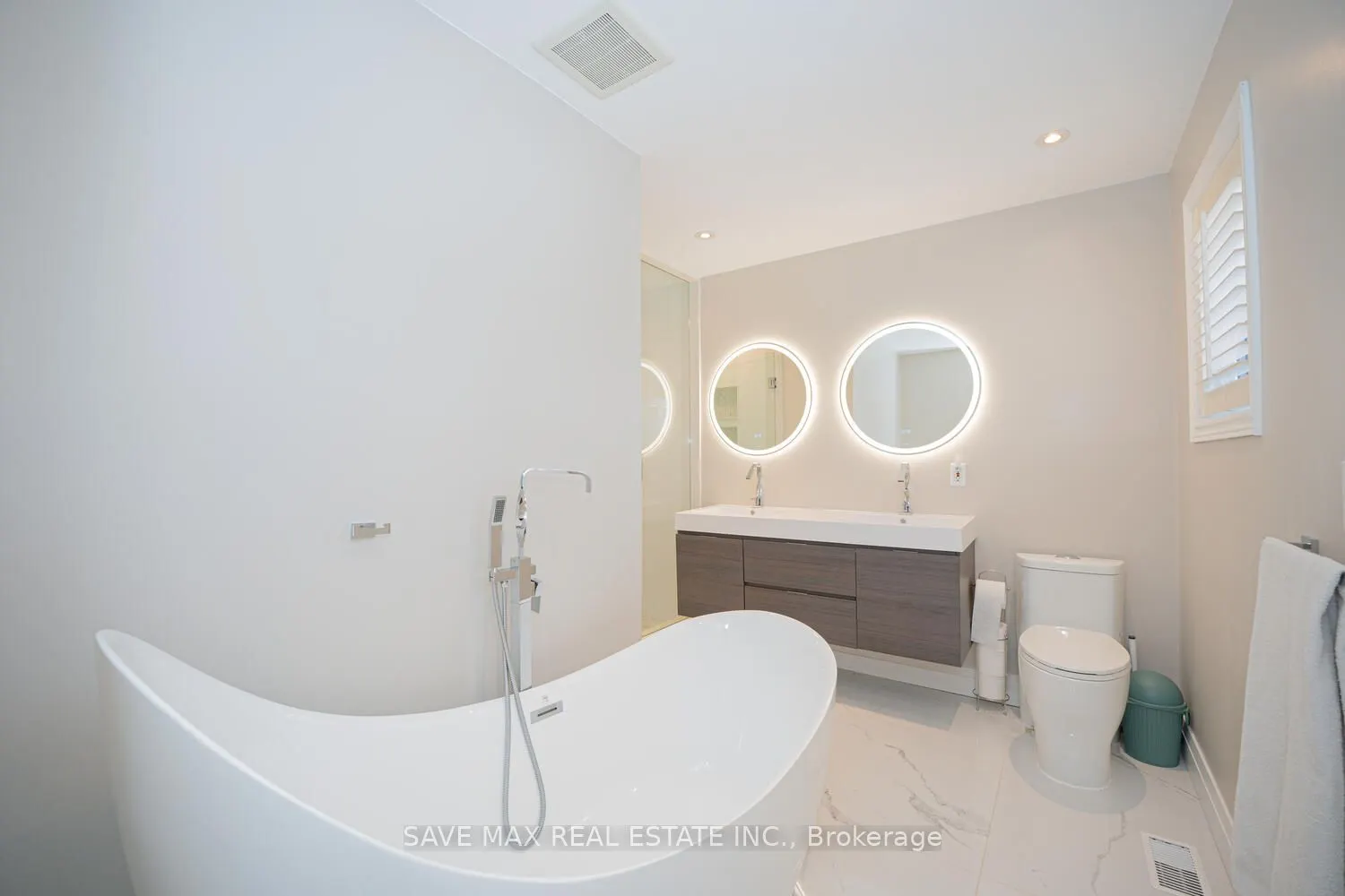 5 Kathryn Court