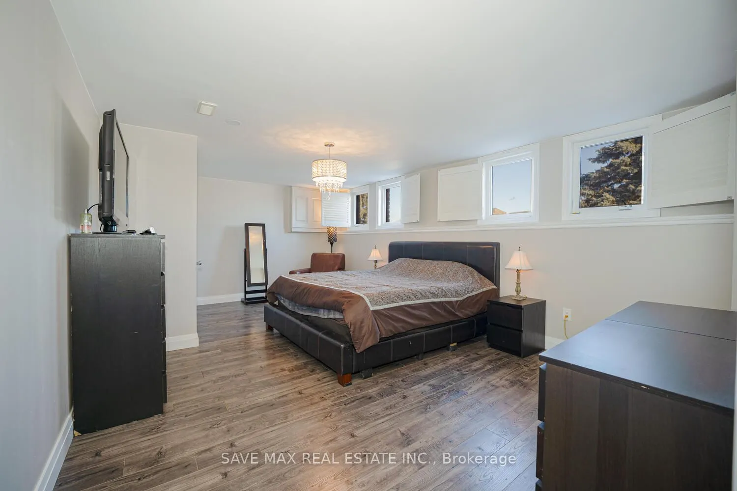 5 Kathryn Court