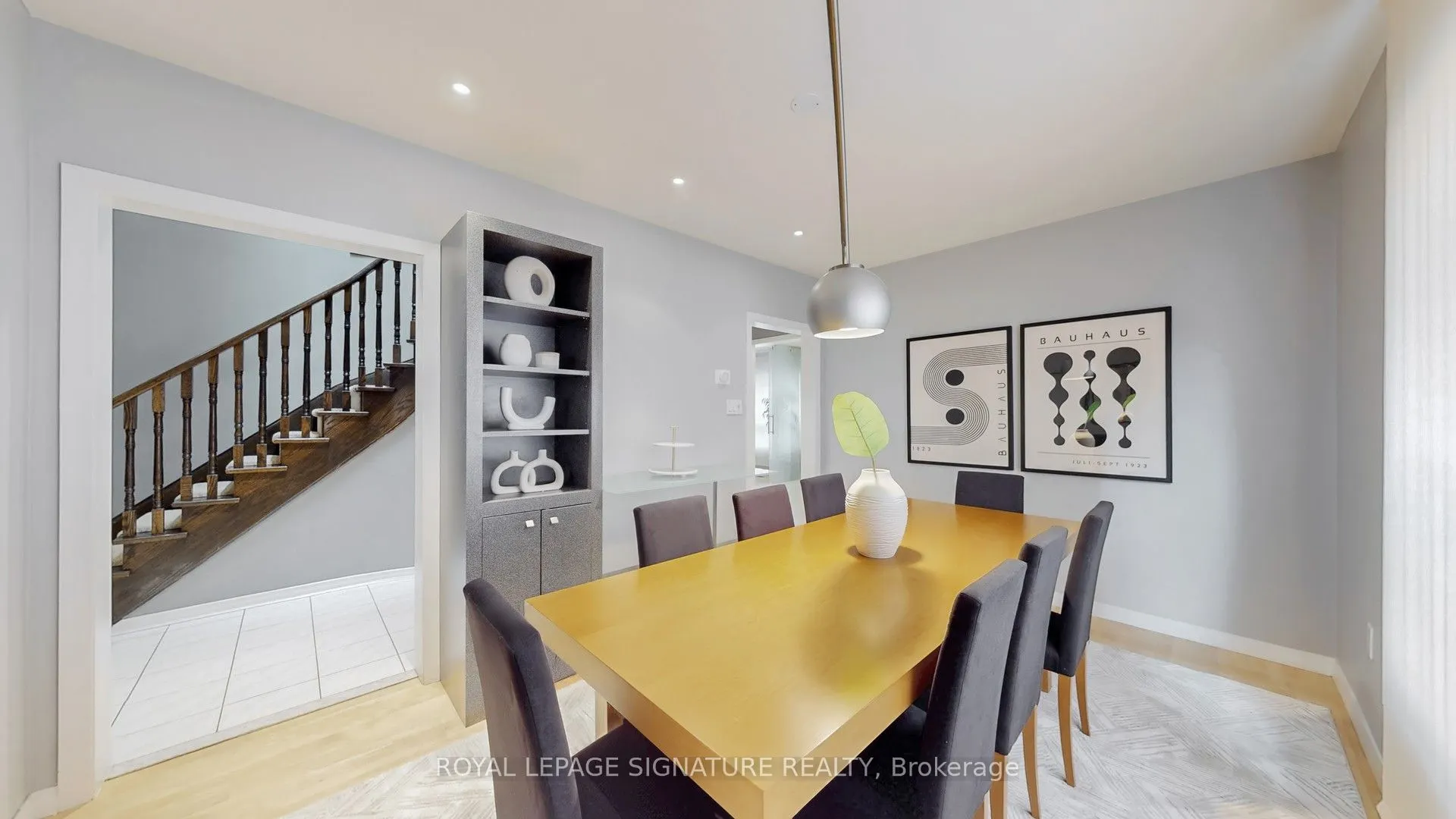 88 Larratt Lane