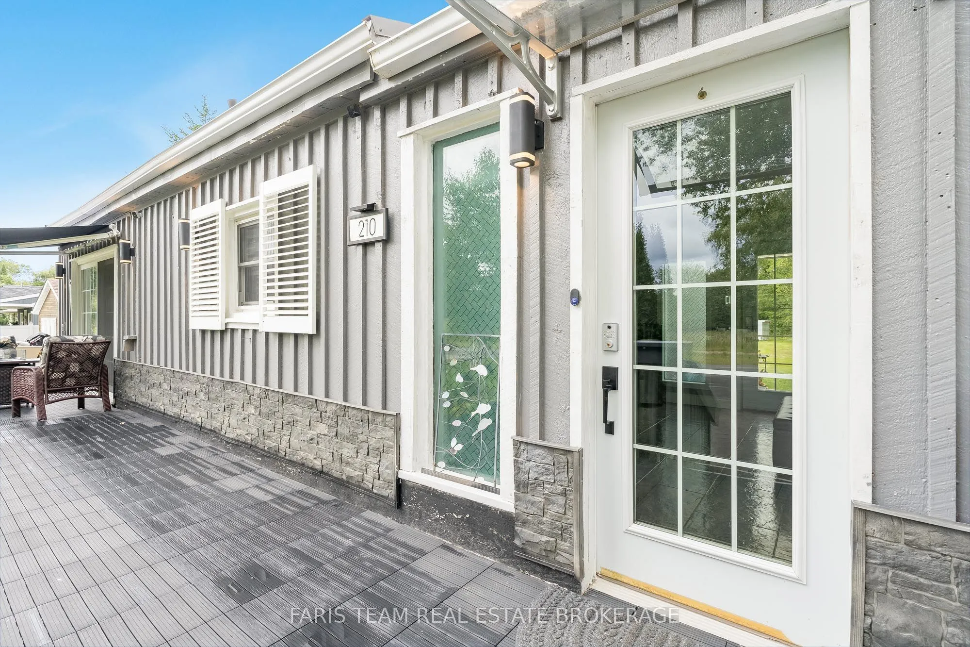 210 Parkview Drive