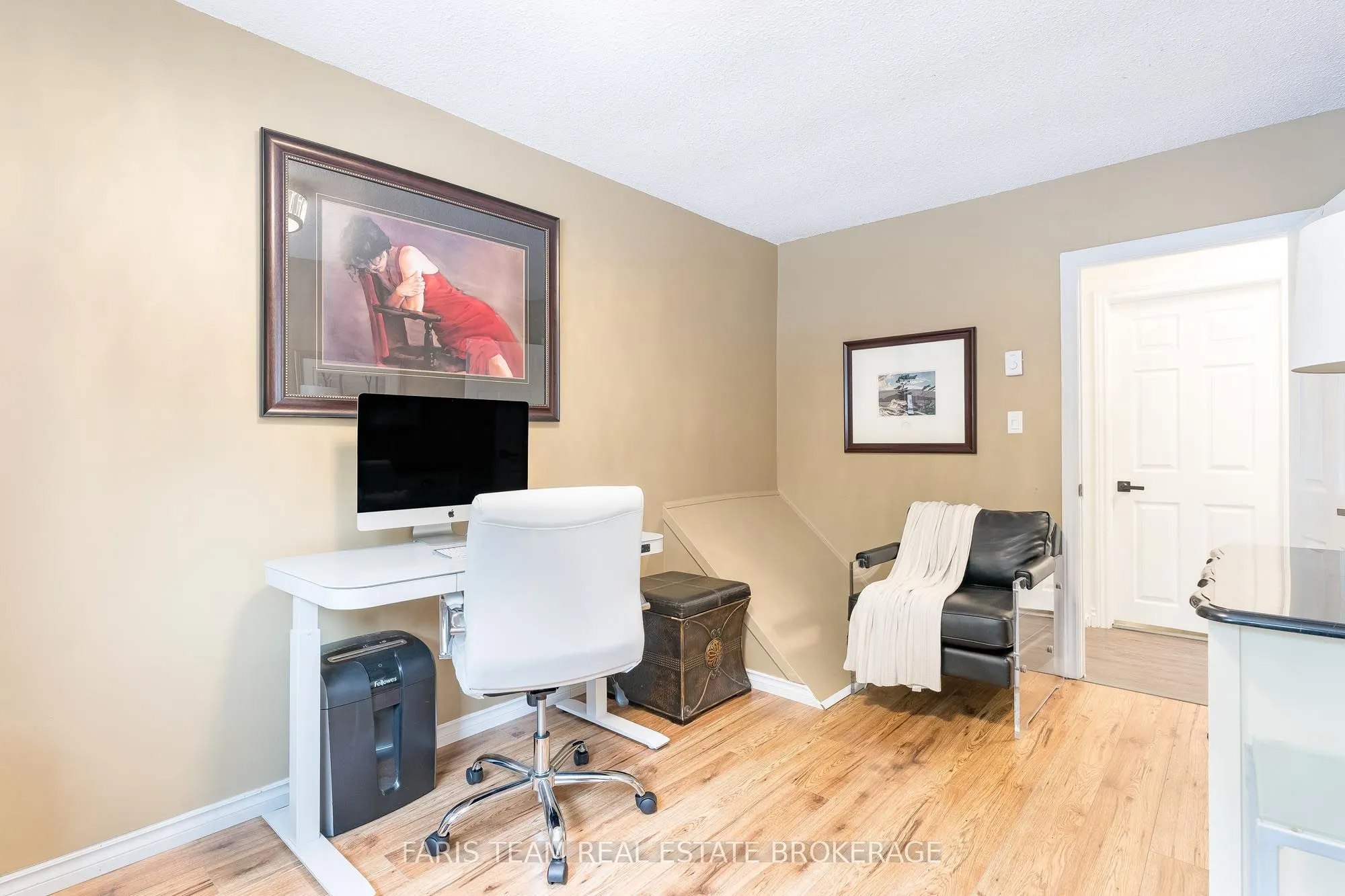 210 Parkview Drive