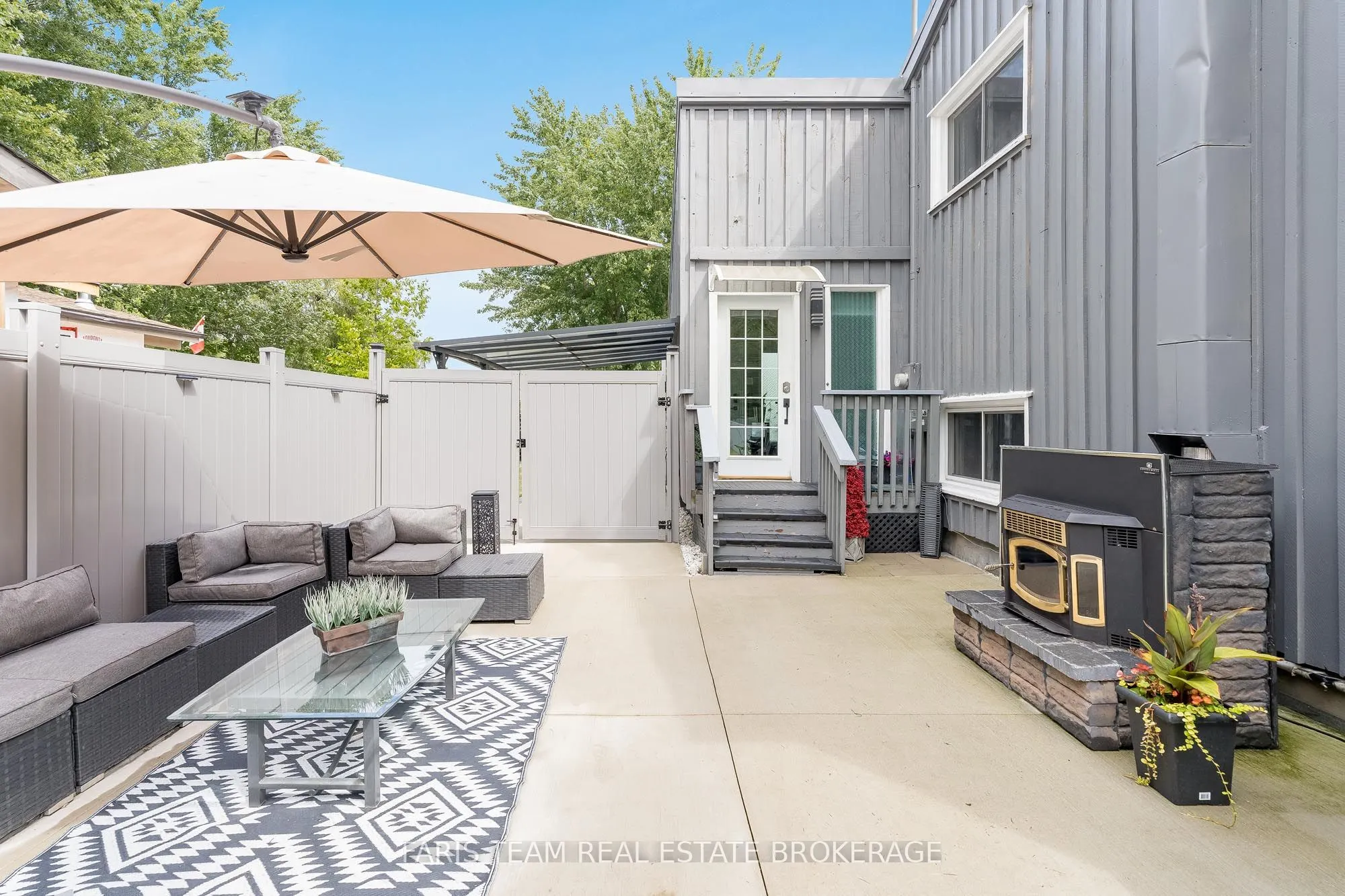 210 Parkview Drive