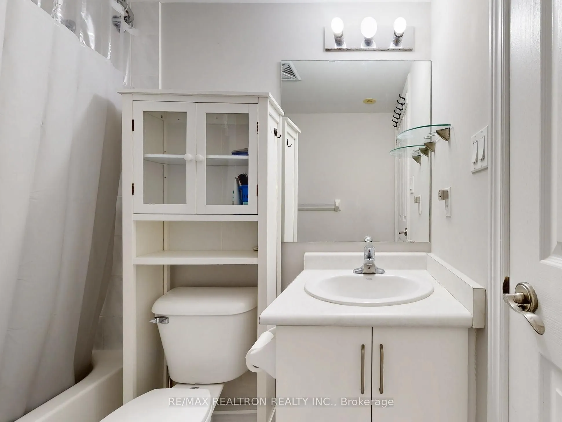 314 John Street, #366