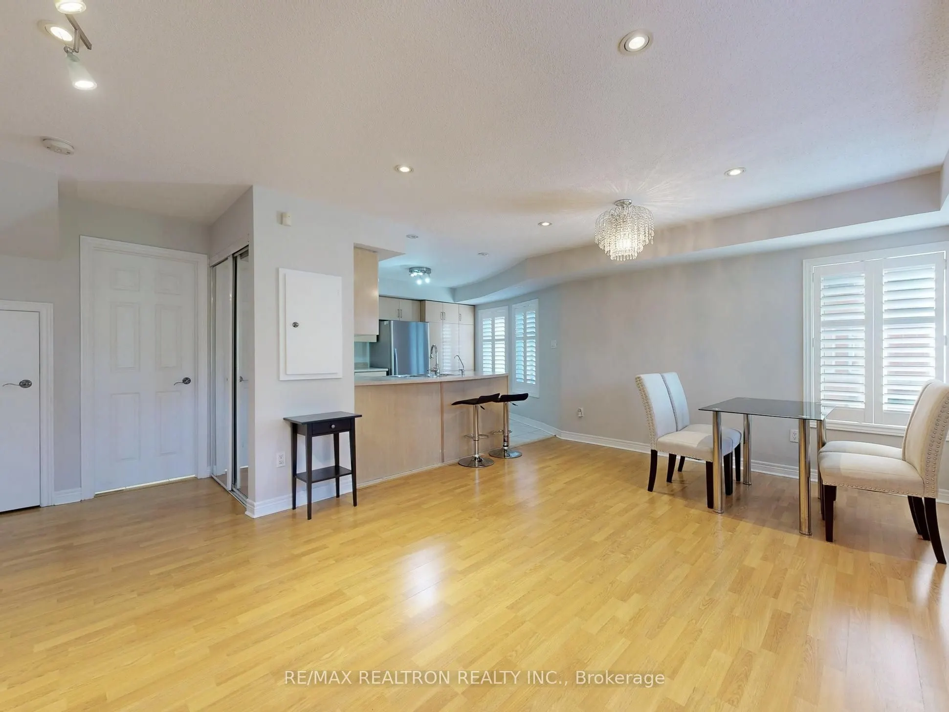 314 John Street, #366