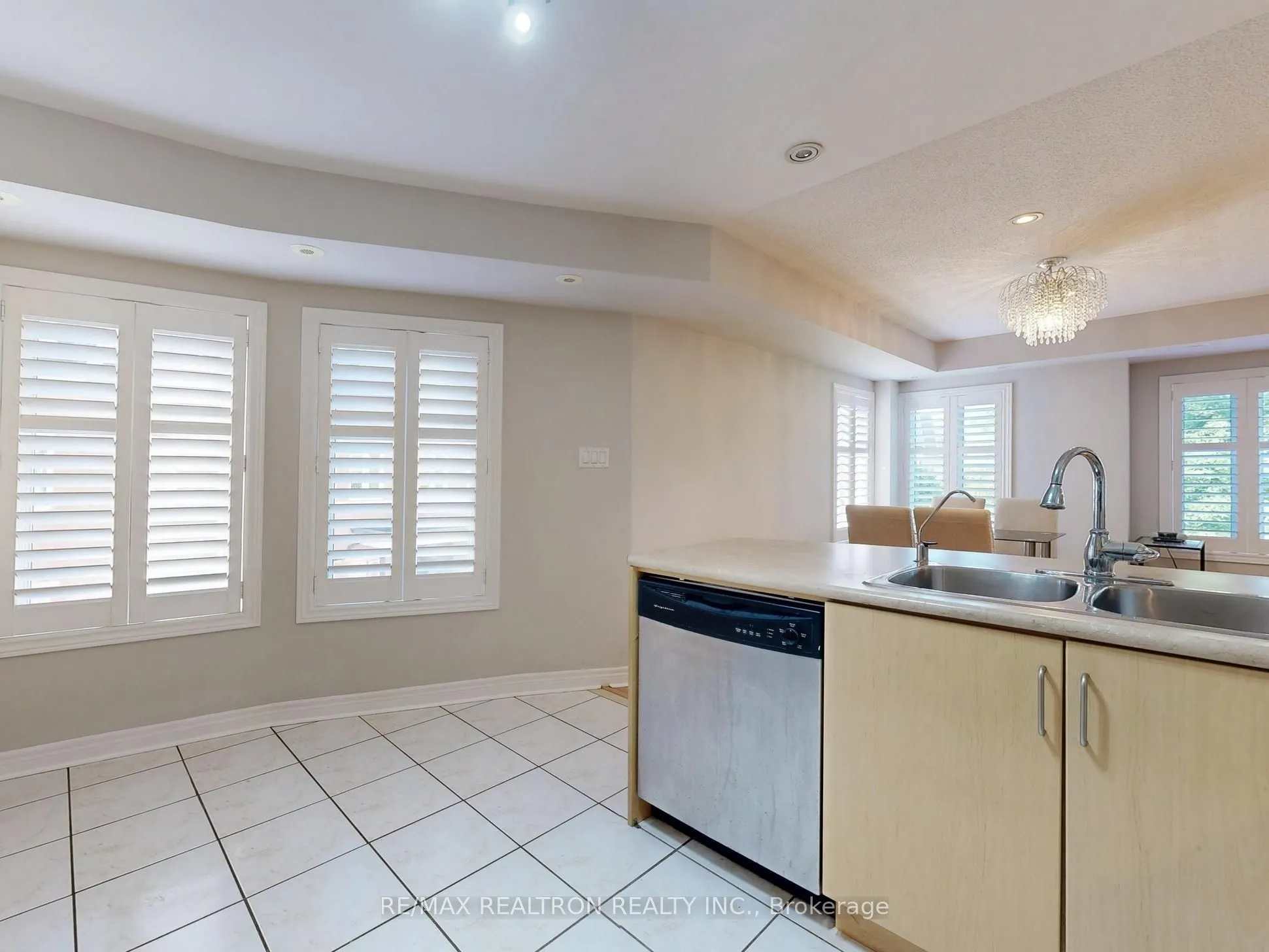 314 John Street, #366