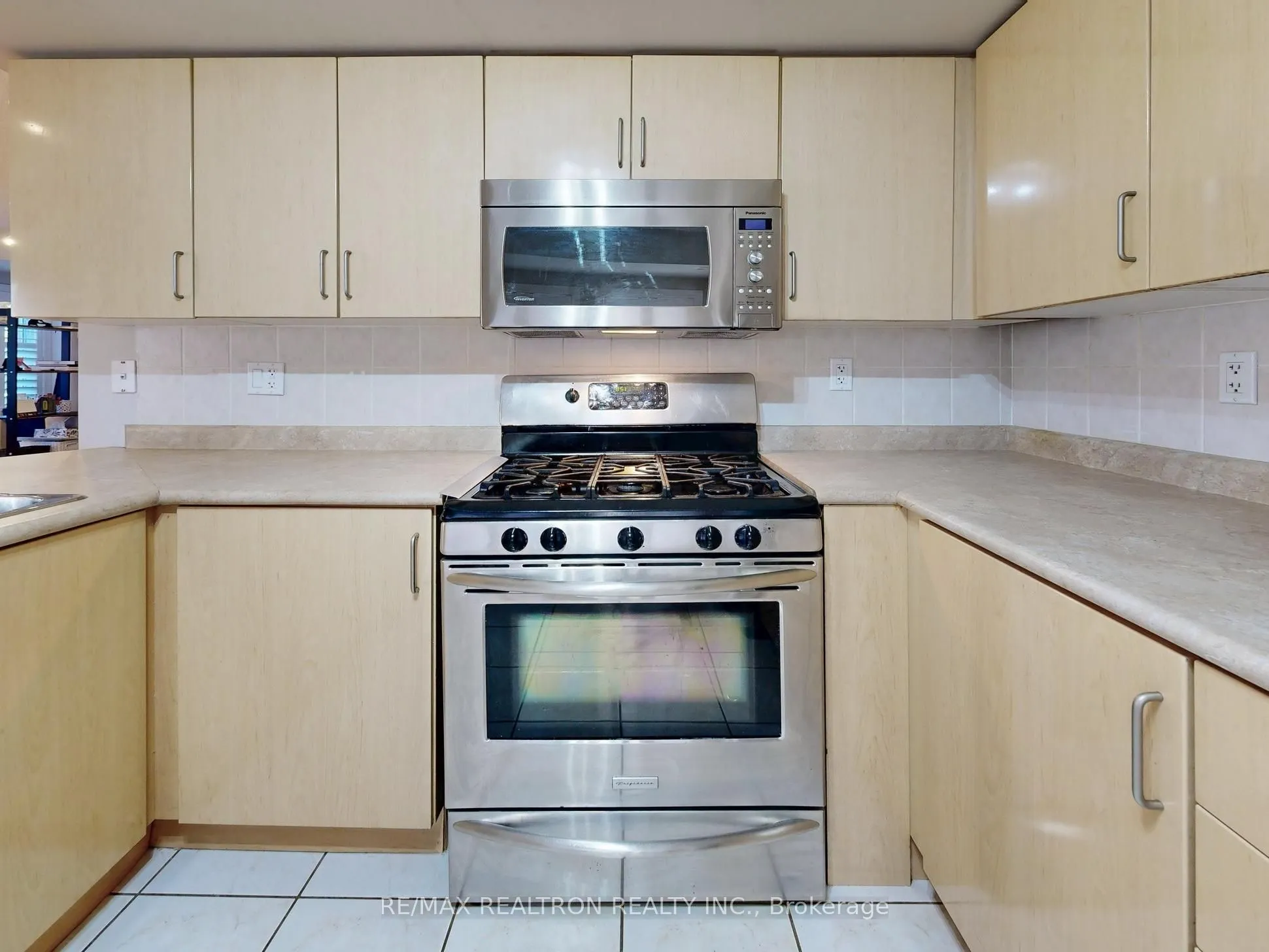 314 John Street, #366