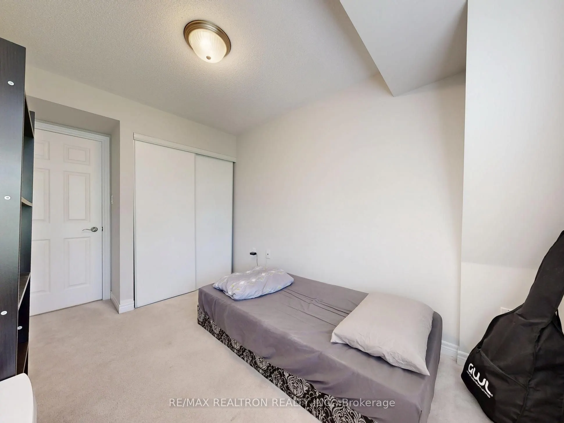 314 John Street, #366