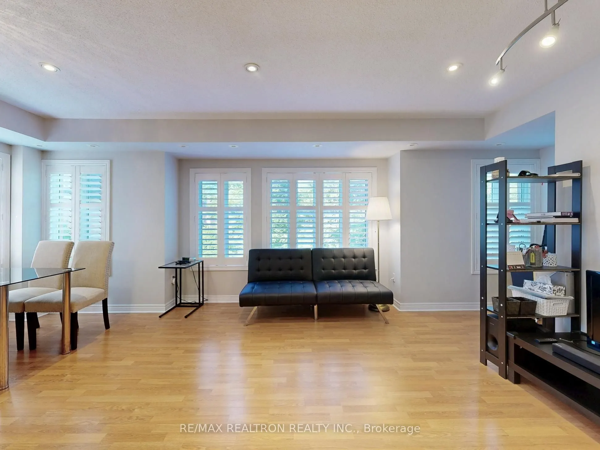 314 John Street, #366