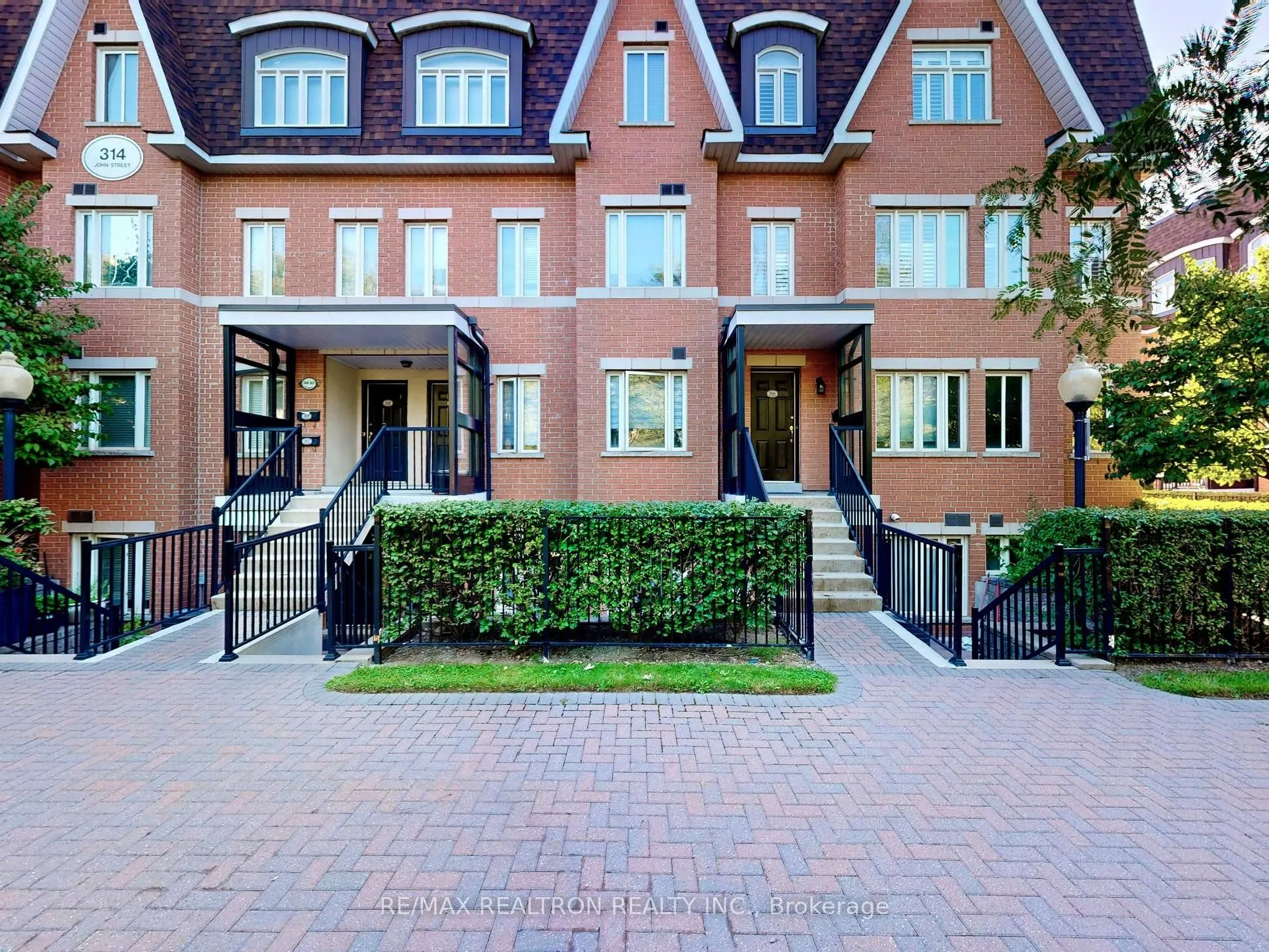 314 John Street, #366