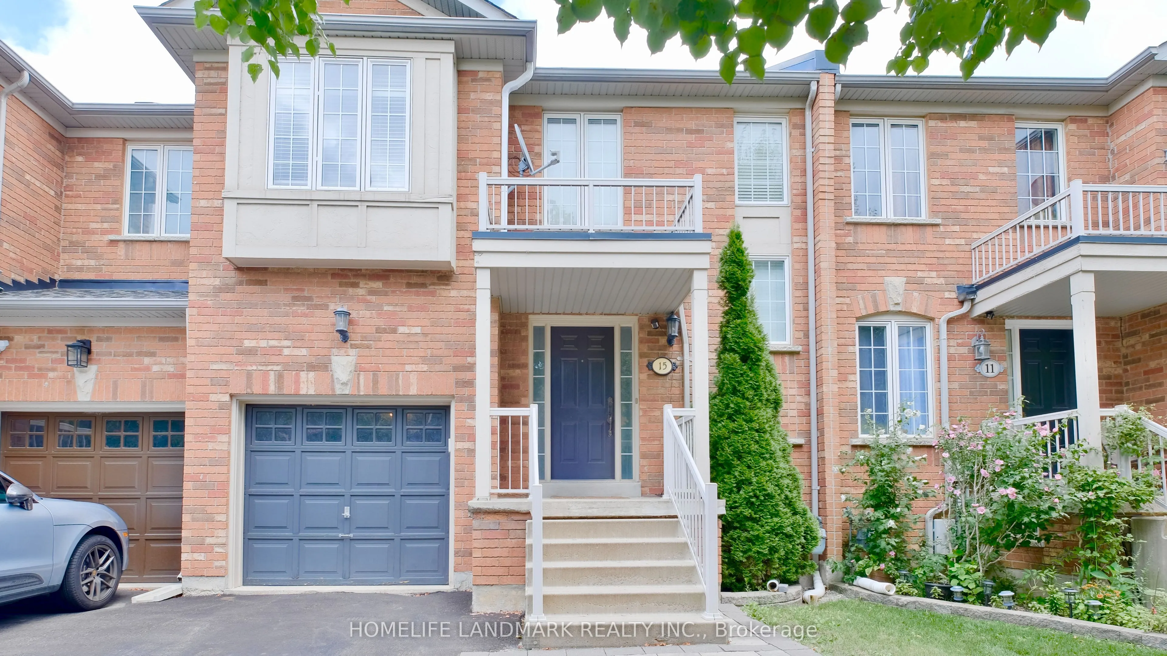 15 Montreaux Crescent