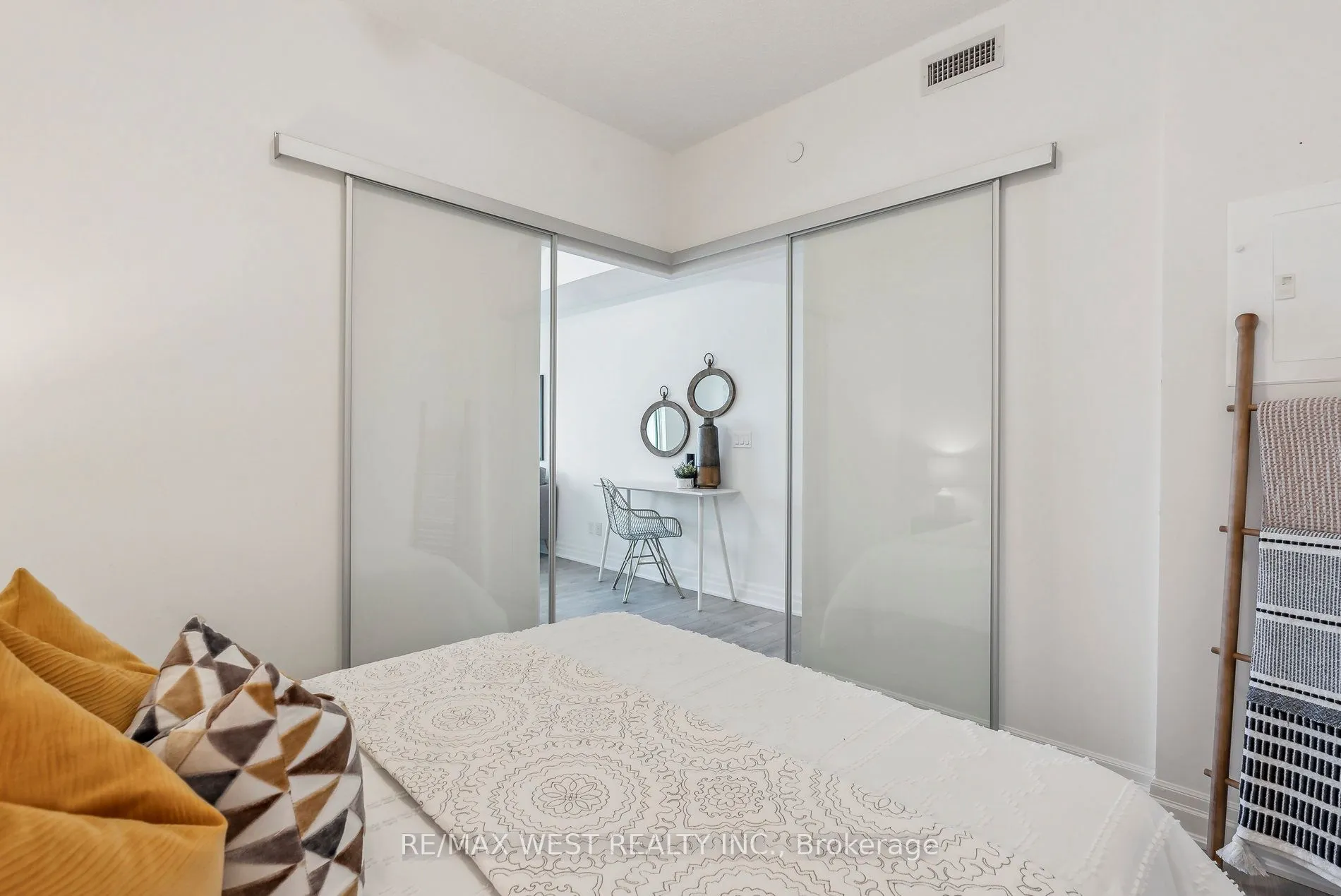 10 Rouge Valley Drive, #1304A