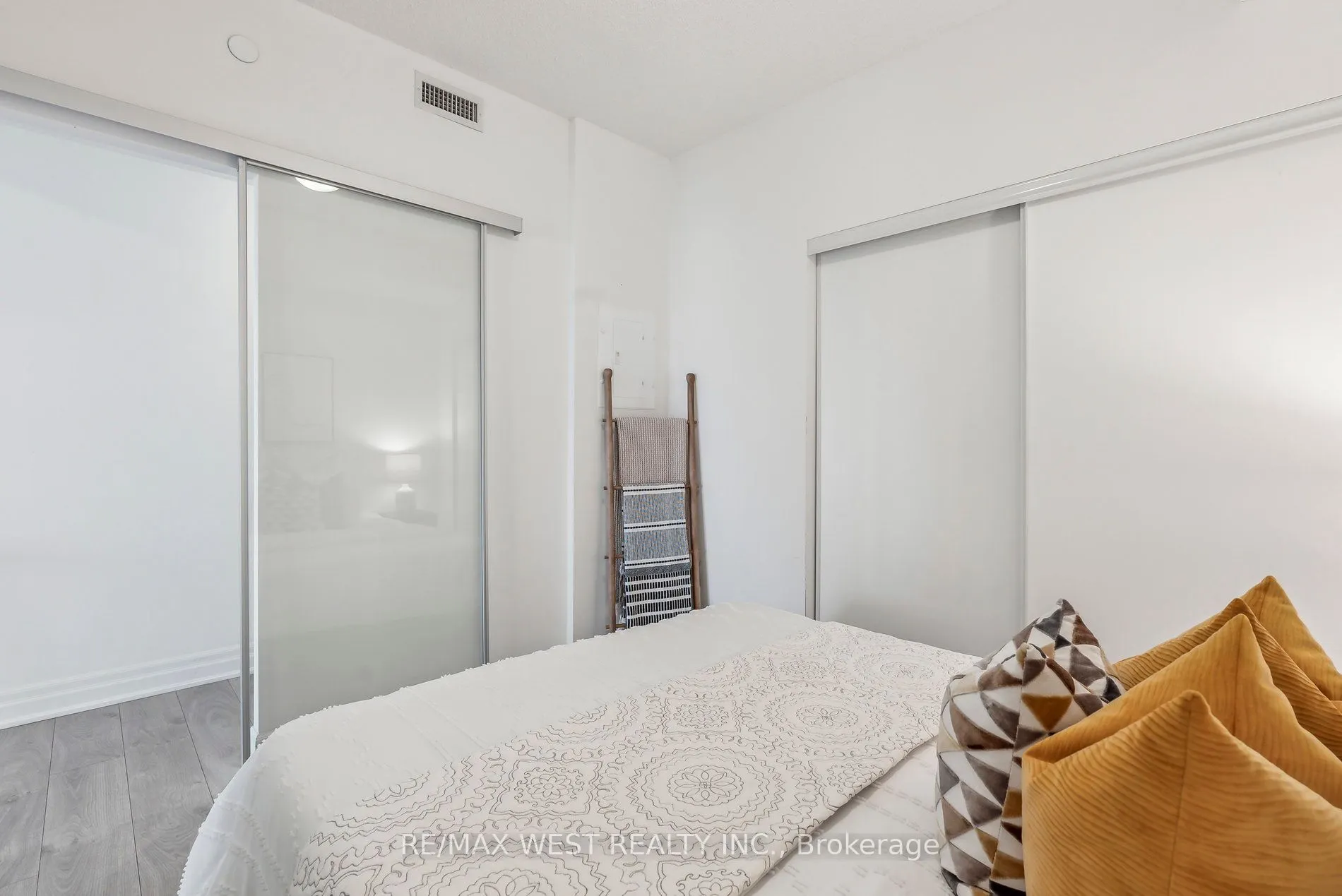 10 Rouge Valley Drive, #1304A