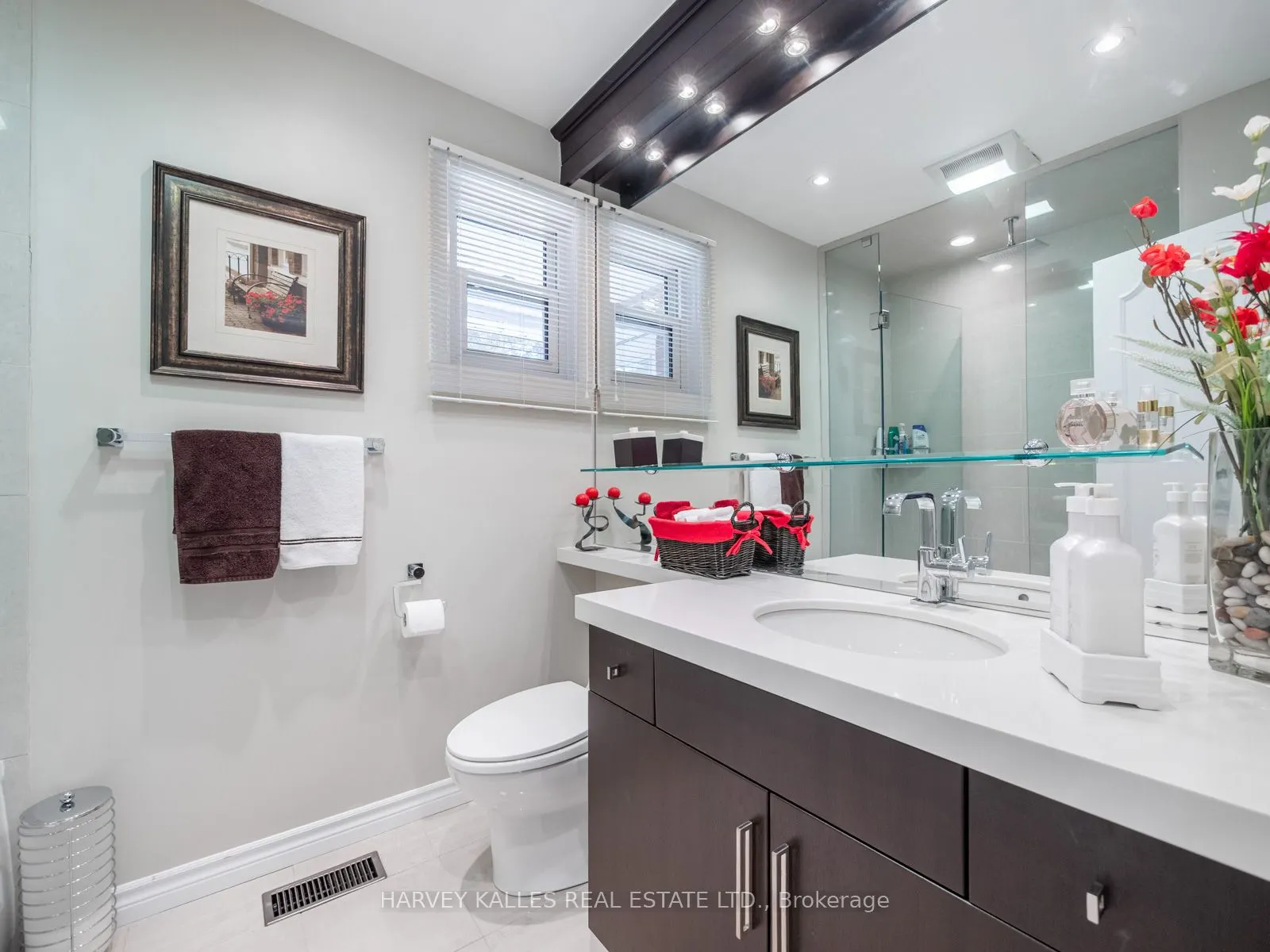 24 Delair Crescent