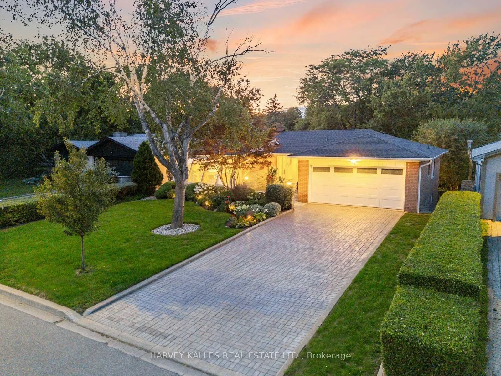 24 Delair Crescent