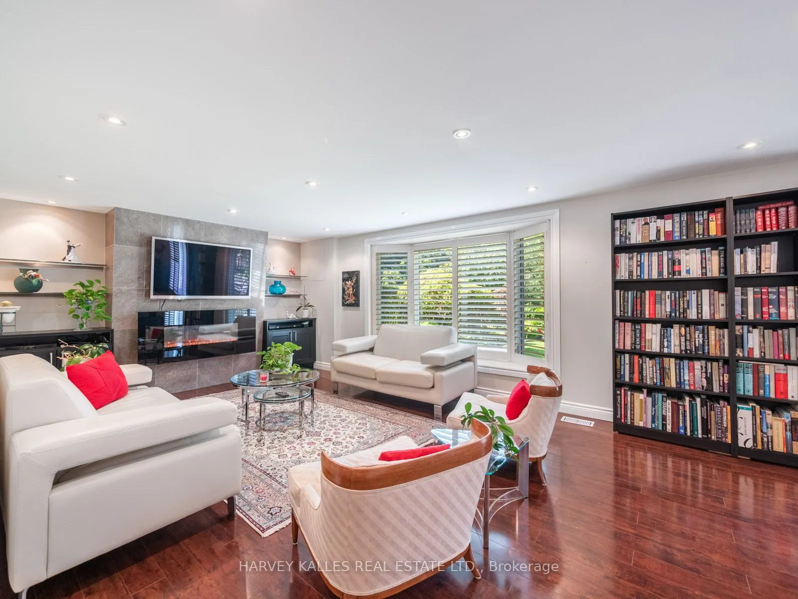 24 Delair Crescent