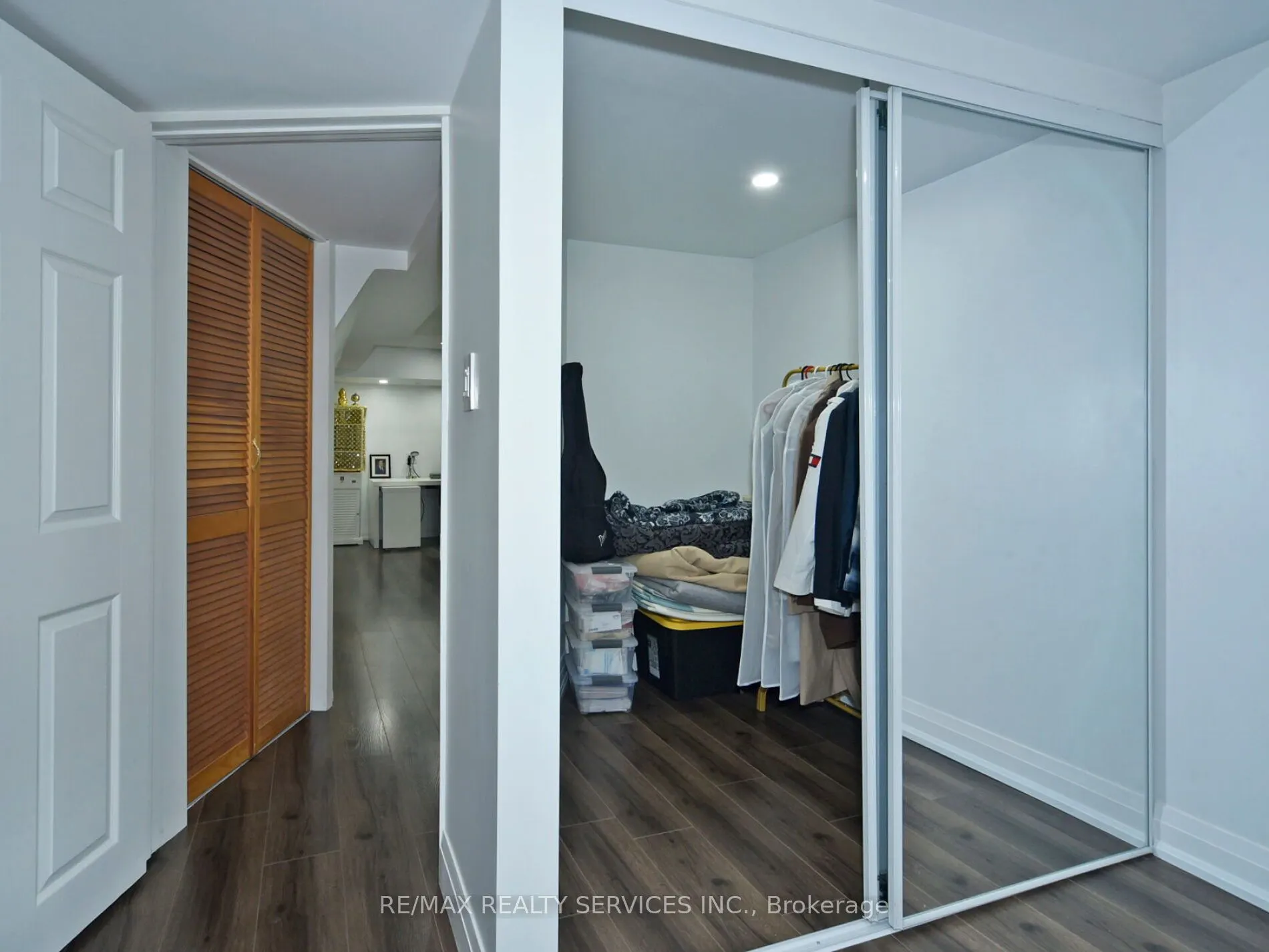 46 Lindisfarne Way E, #80