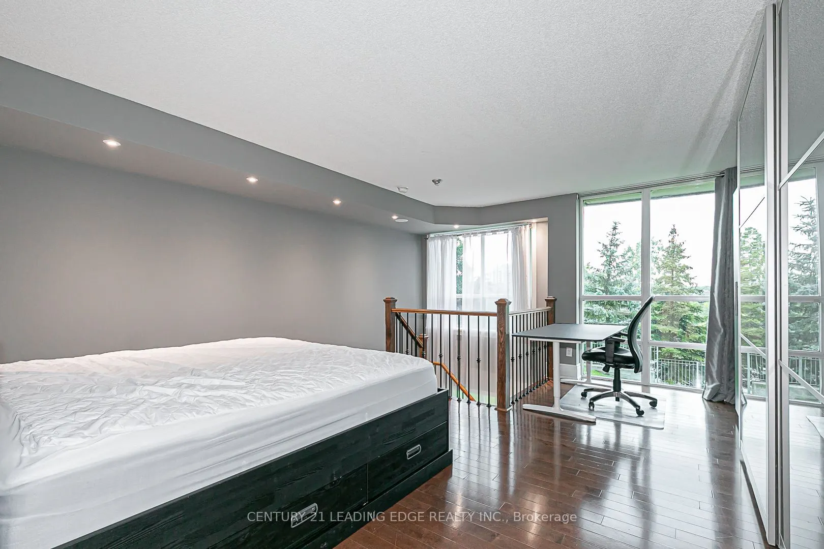 3 ELLESMERE Street