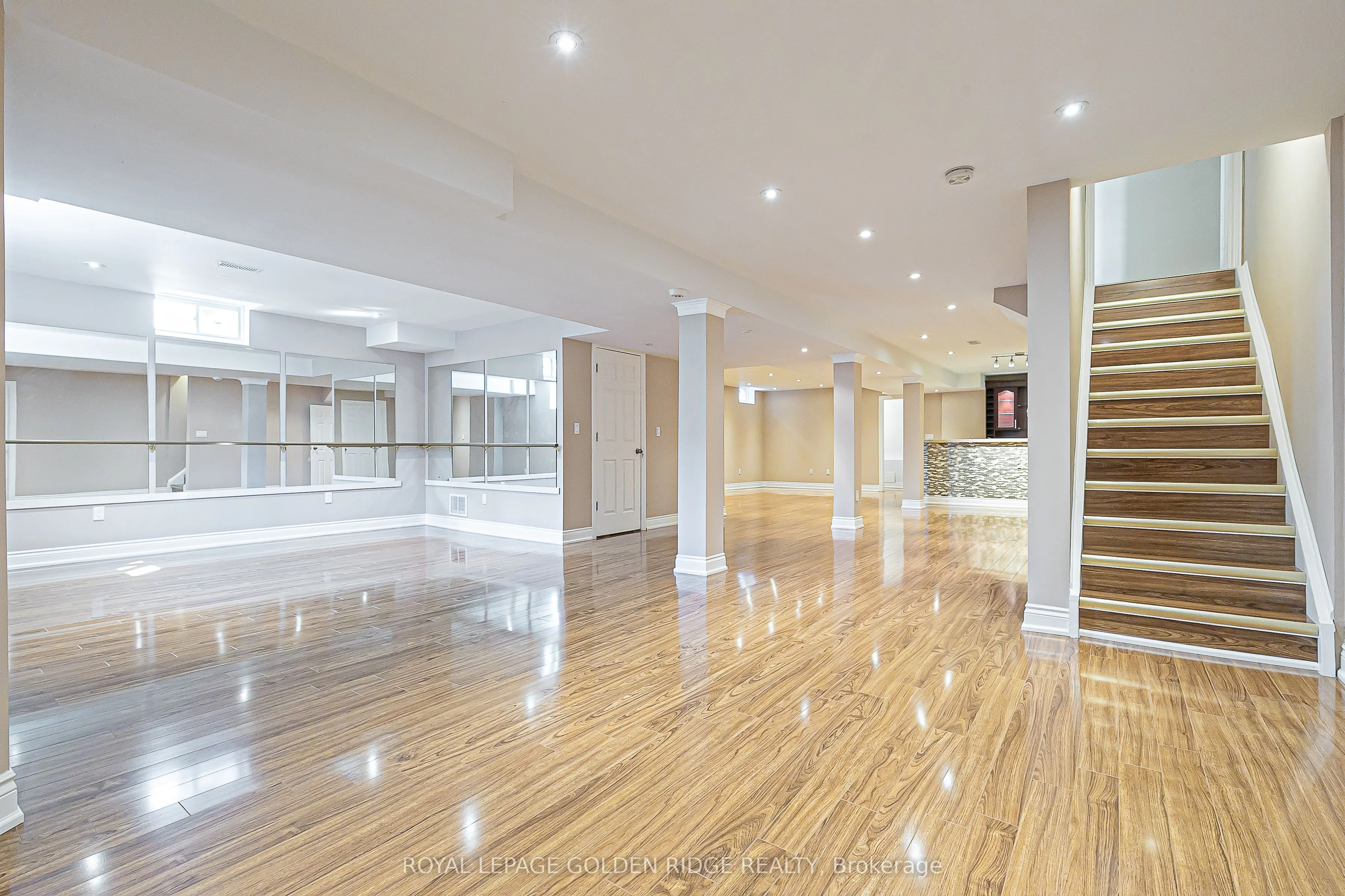 12 Golden Meadow Drive