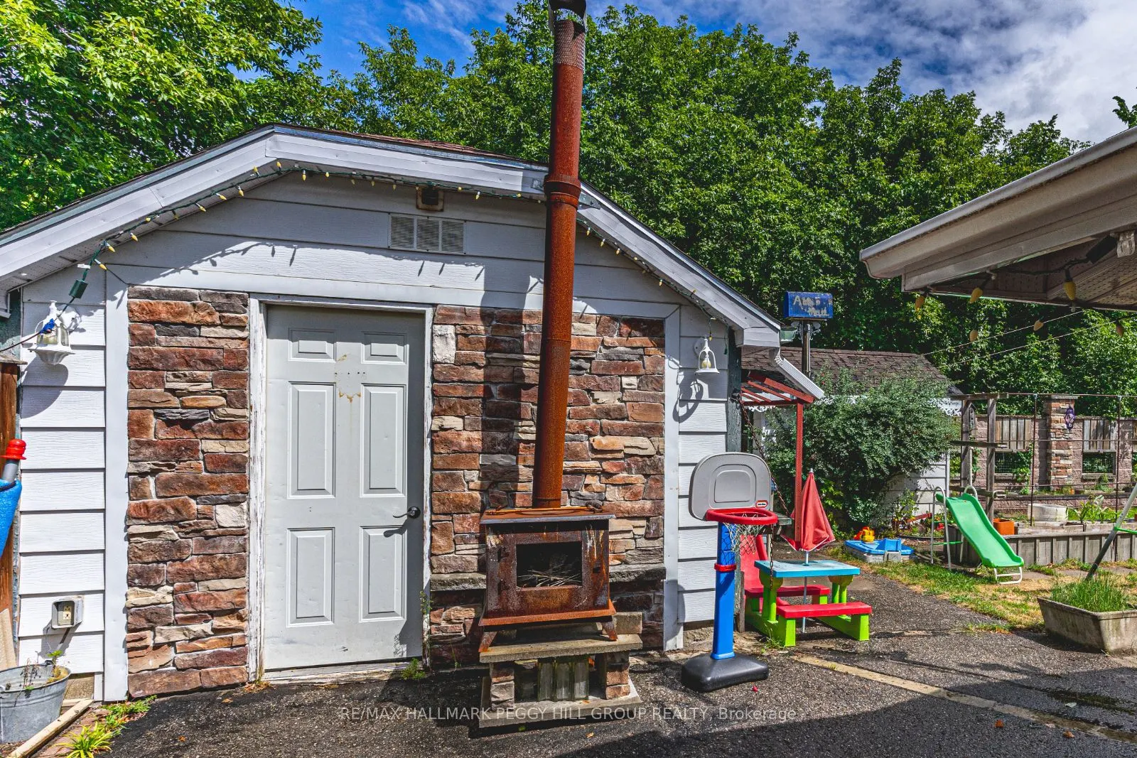 42 Mill Street