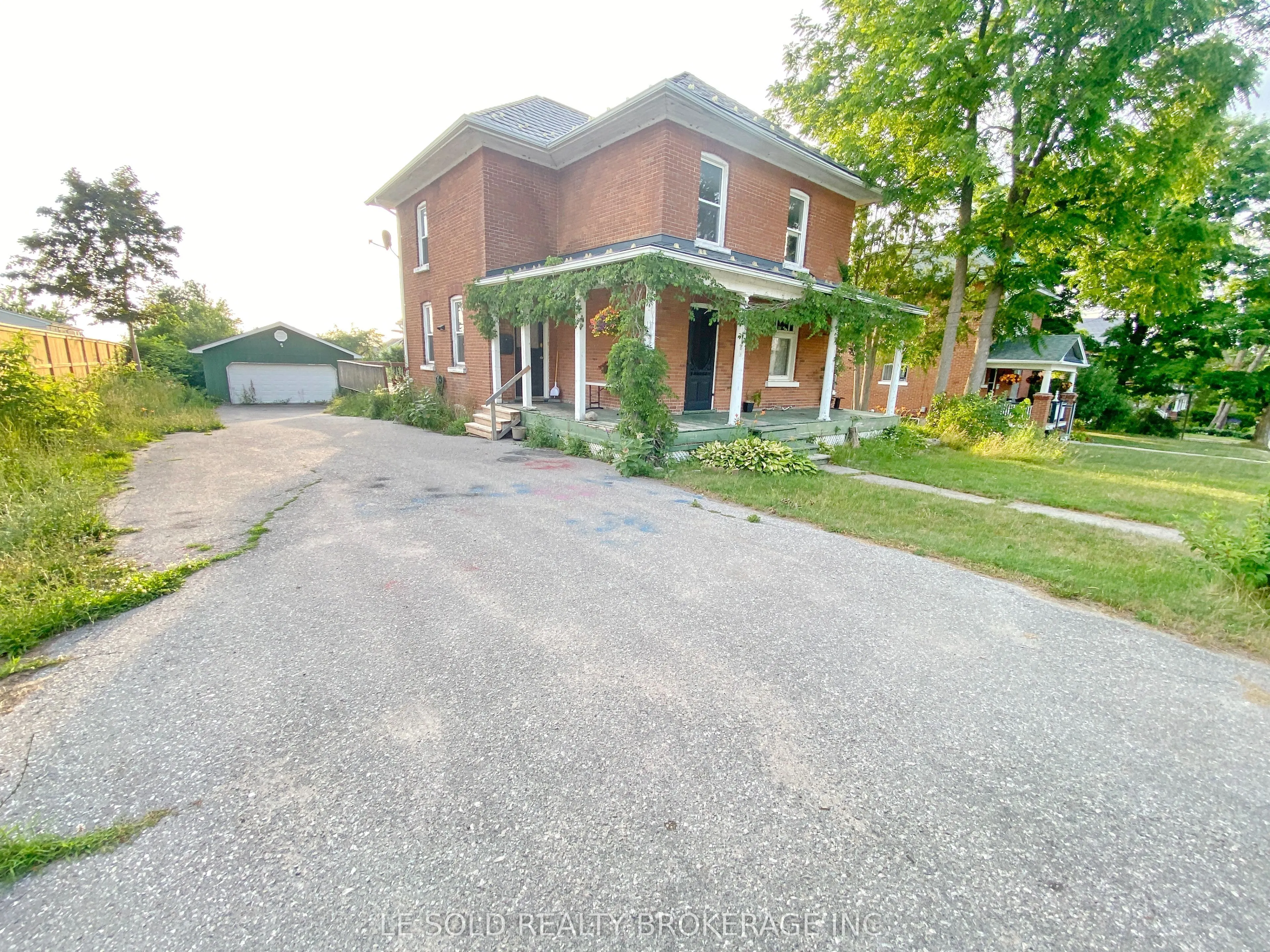 438 Osborne Street