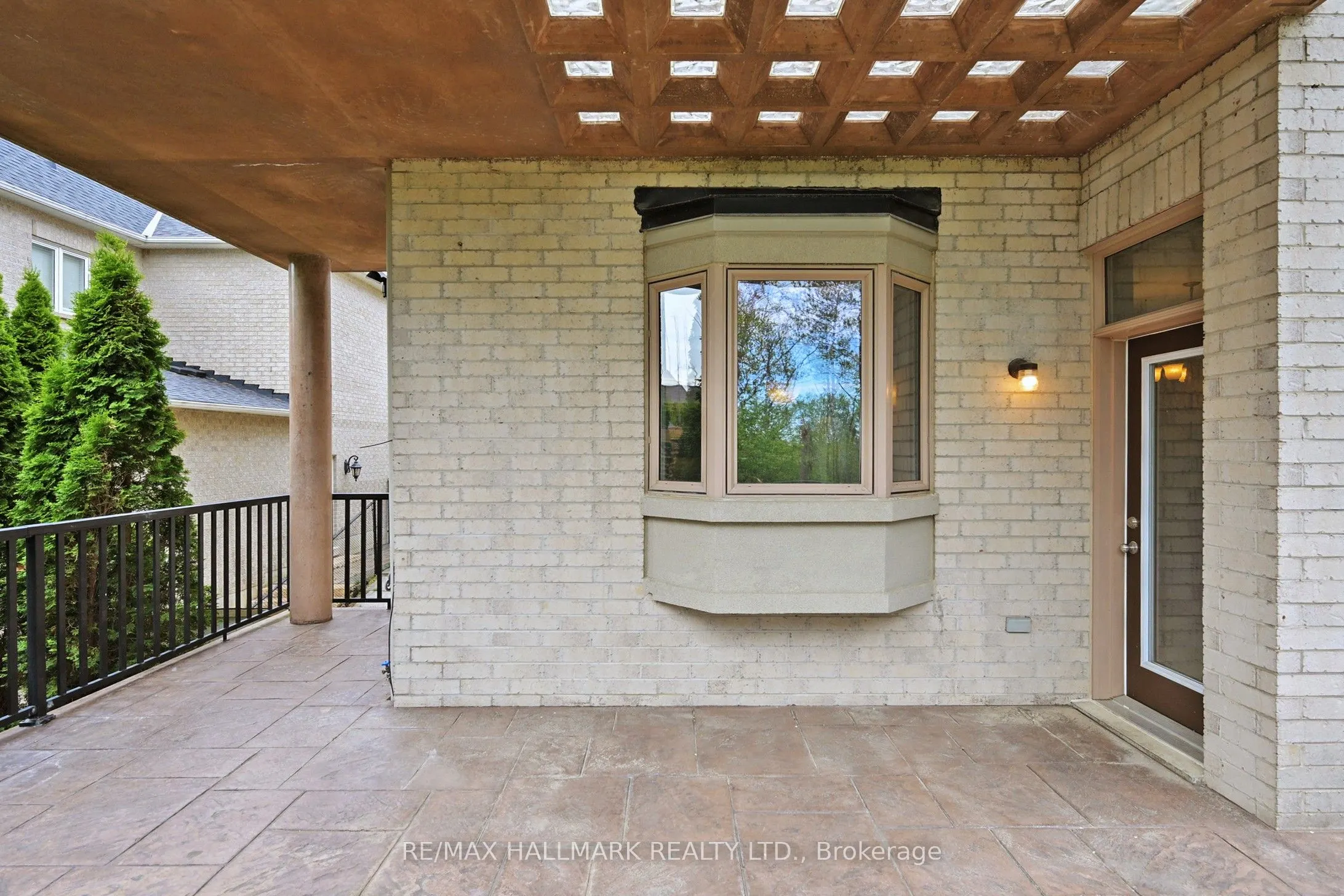 383 Paradelle Drive