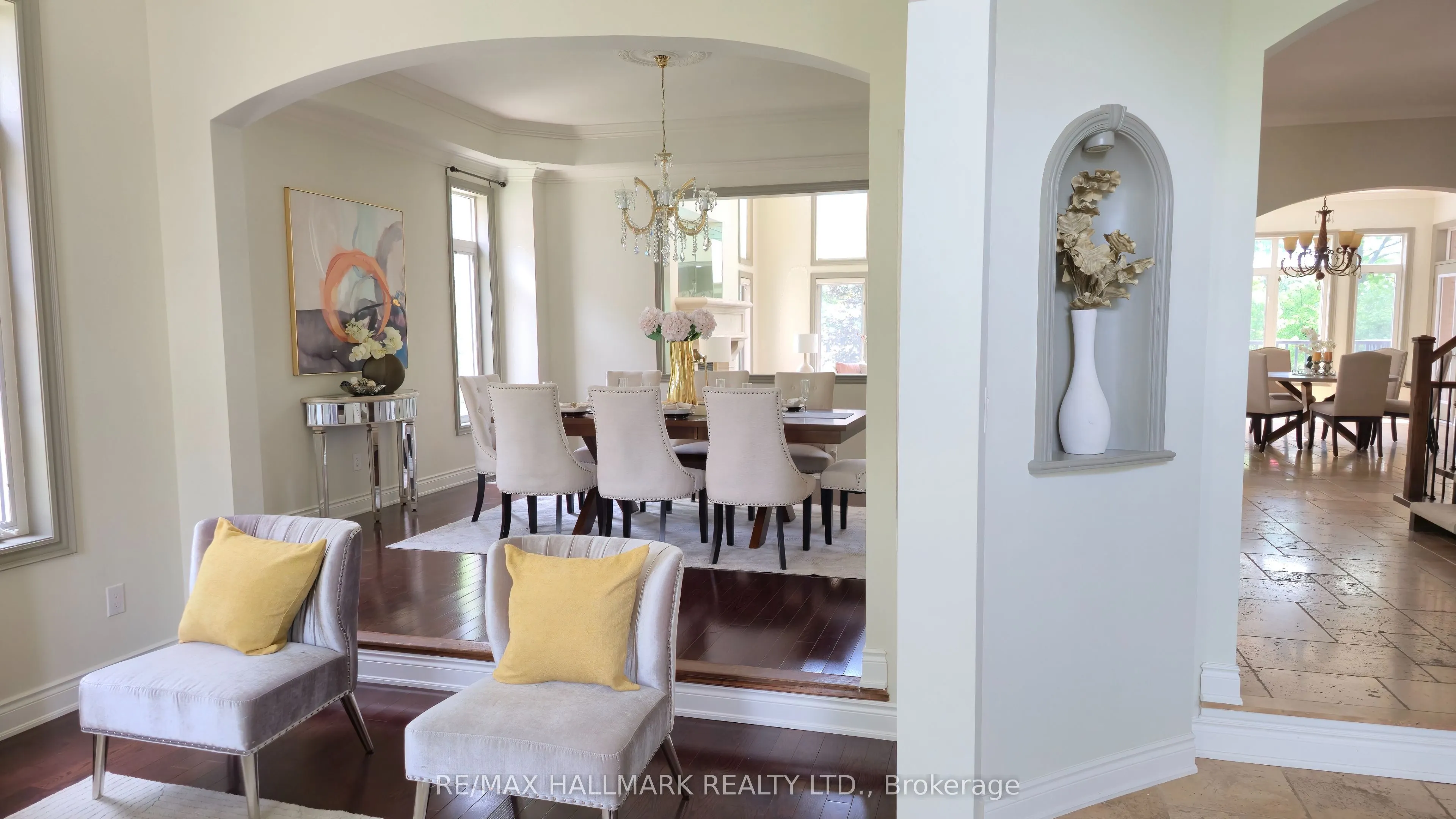383 Paradelle Drive