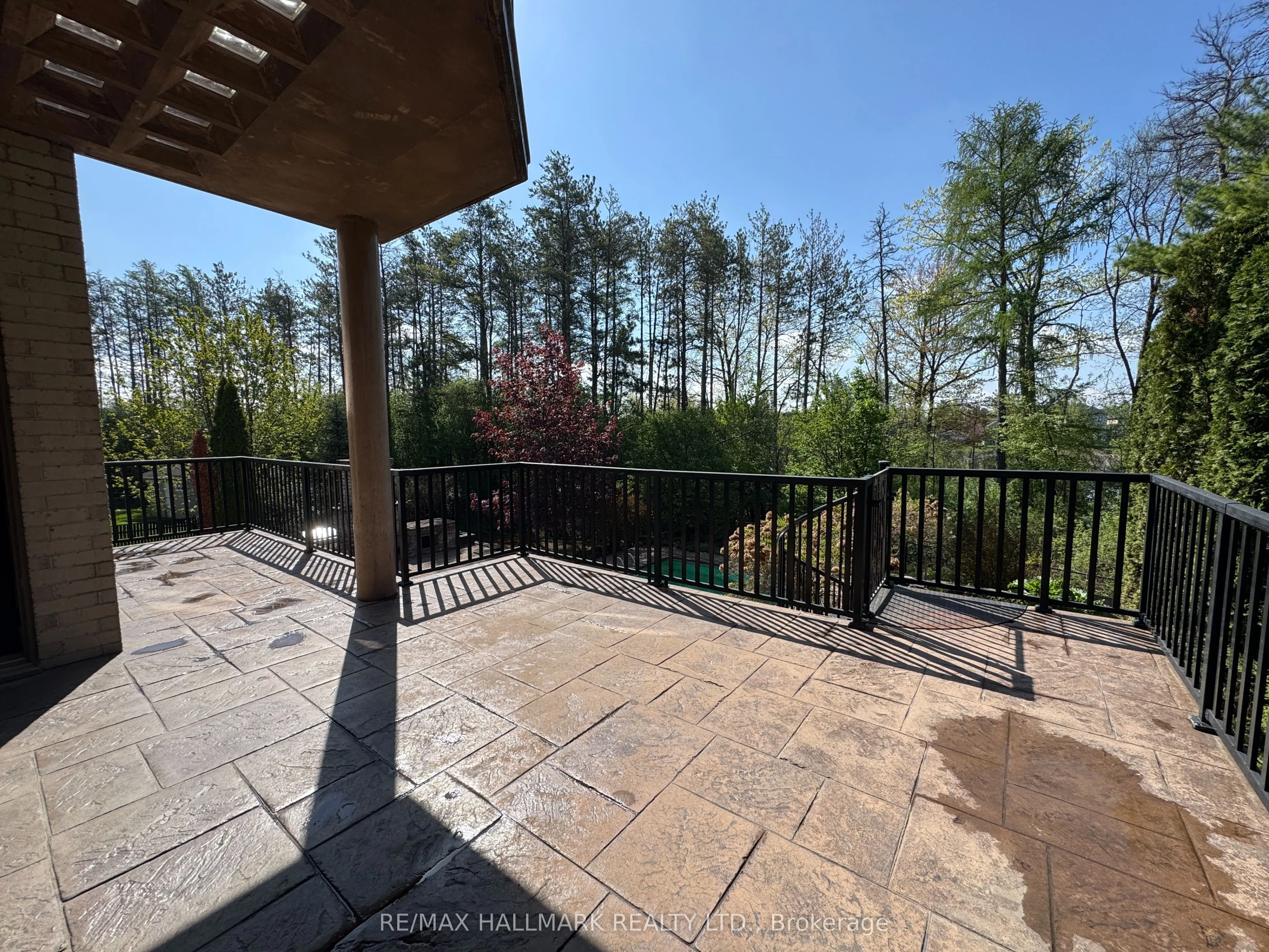 383 Paradelle Drive