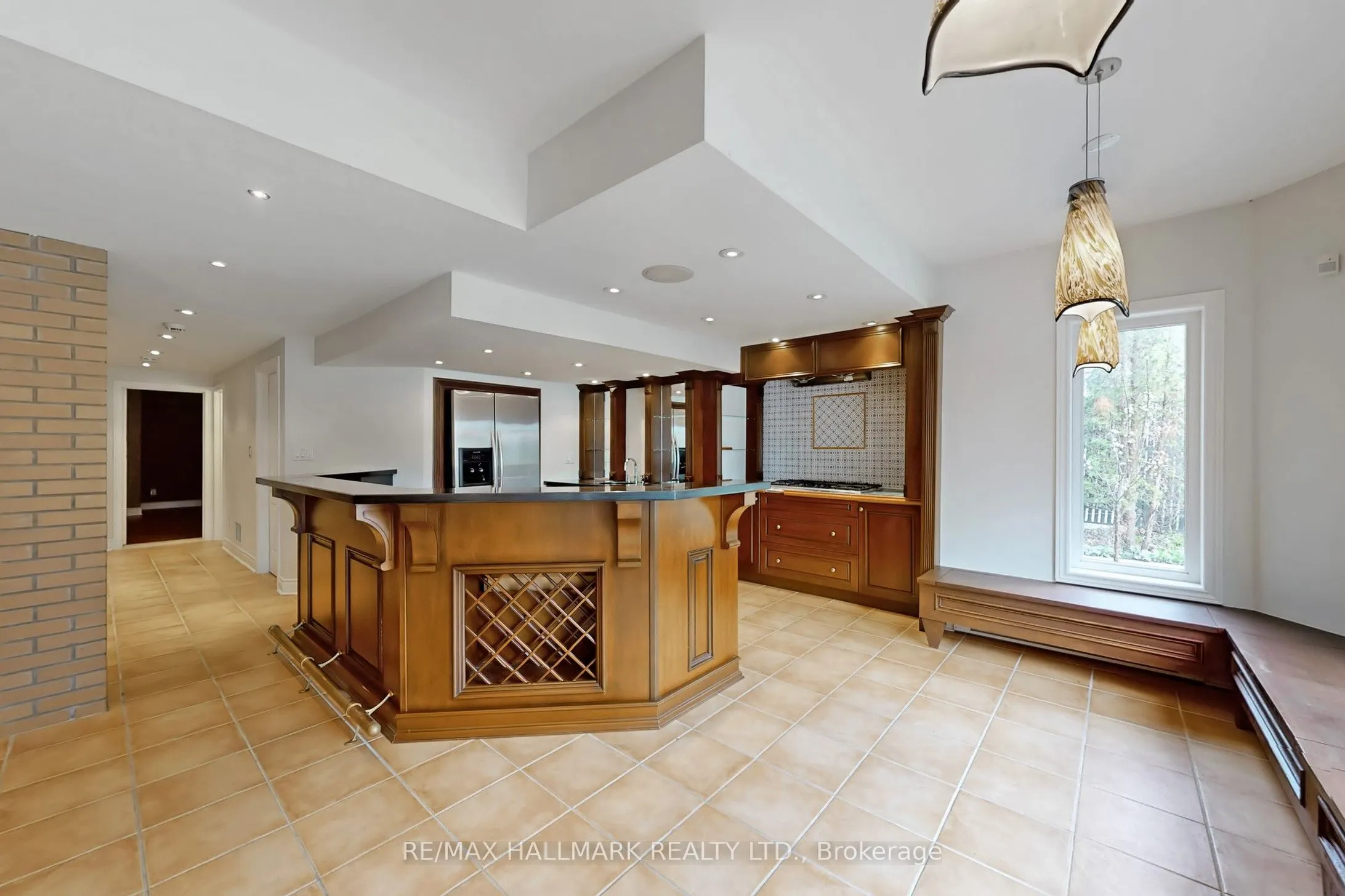 383 Paradelle Drive