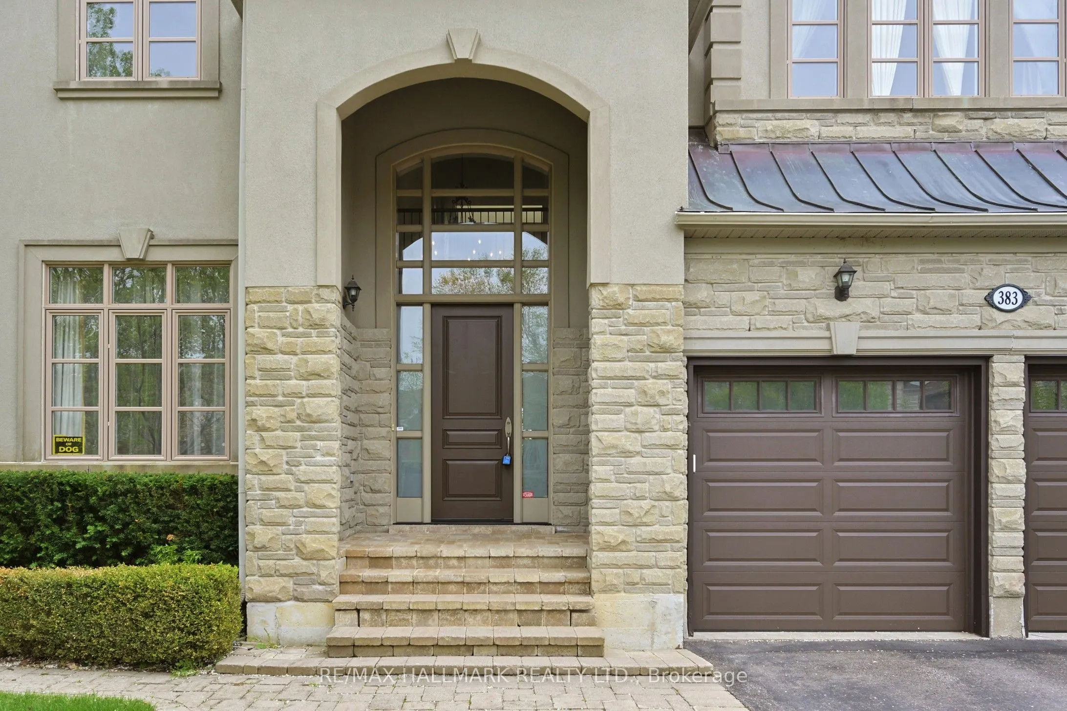 383 Paradelle Drive