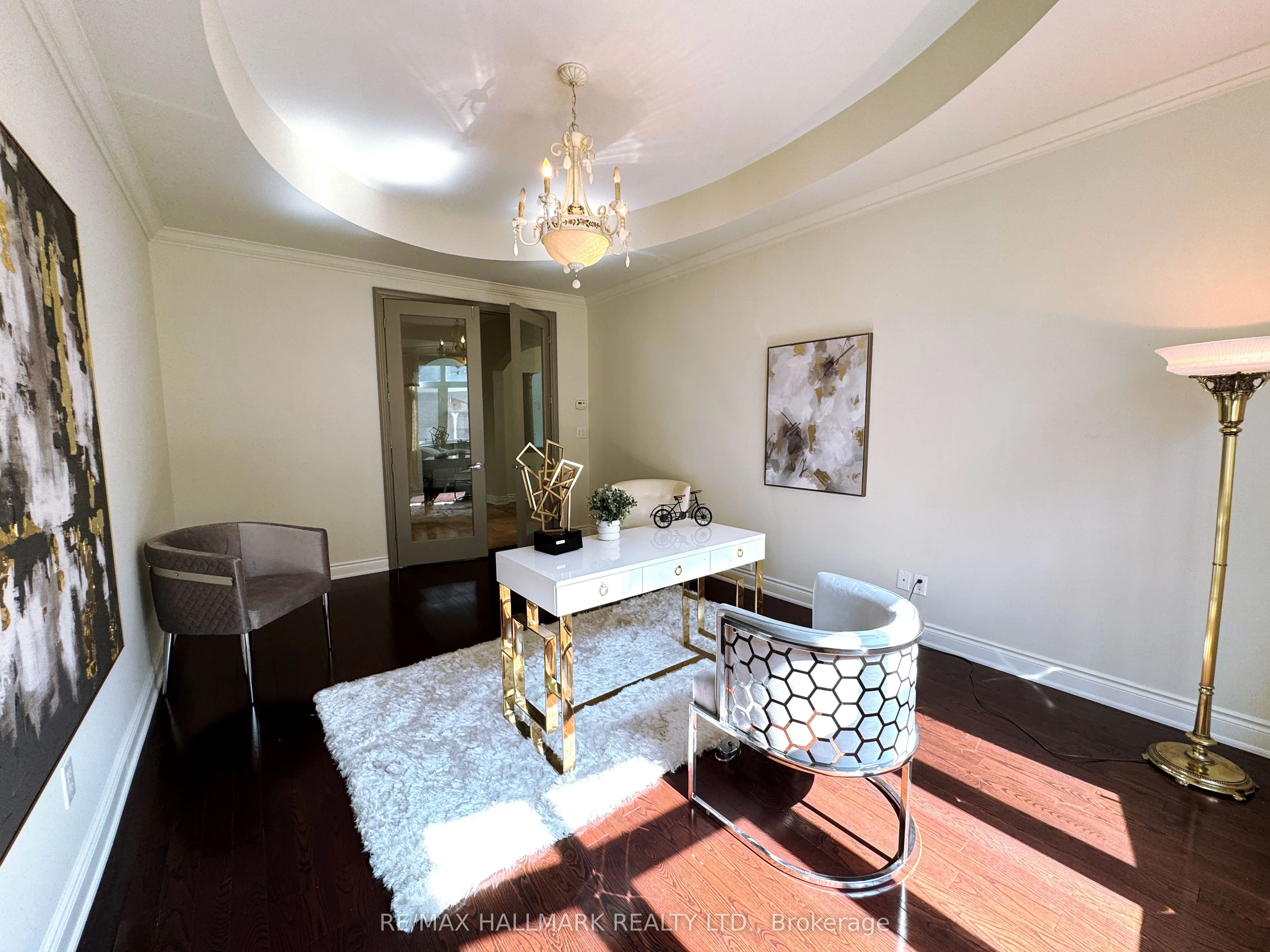 383 Paradelle Drive