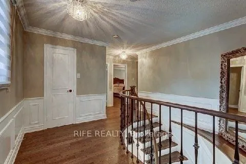 88 Windermere Crescent