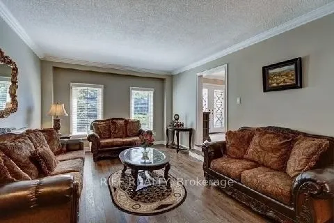 88 Windermere Crescent