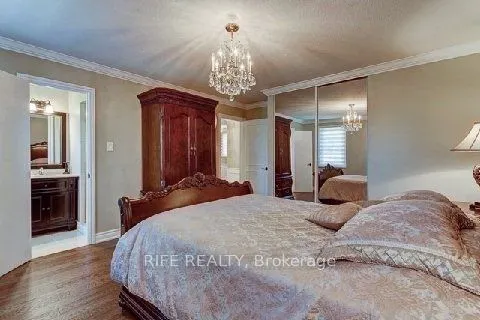 88 Windermere Crescent